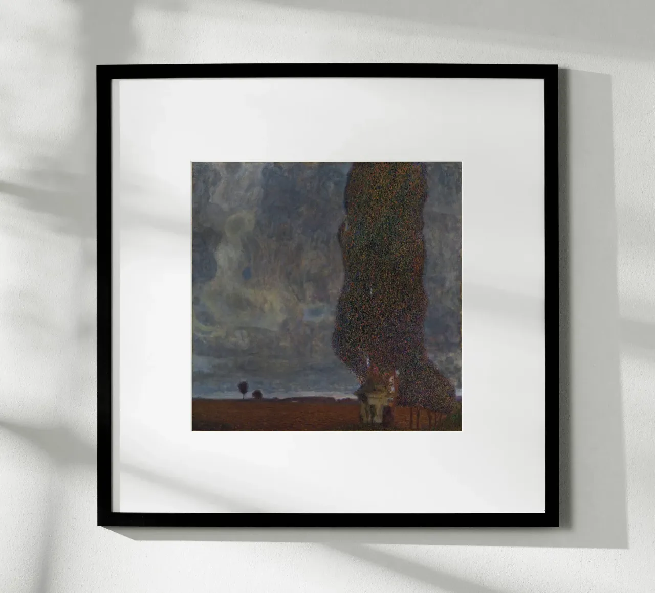 Gustav Klimt - Temporale in avvicinamento, Il grande pioppo II poster con telaio in legno da Timeless Artworks