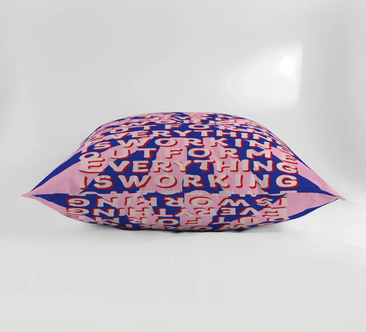 Everything is working out for me cuscino da thesoulhugclub