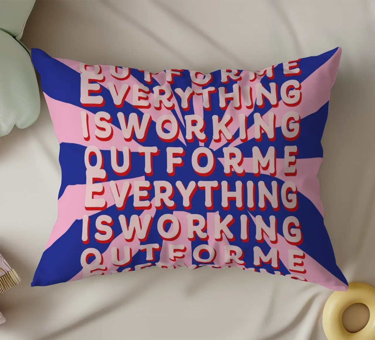 Everything is working out for me cuscino da thesoulhugclub