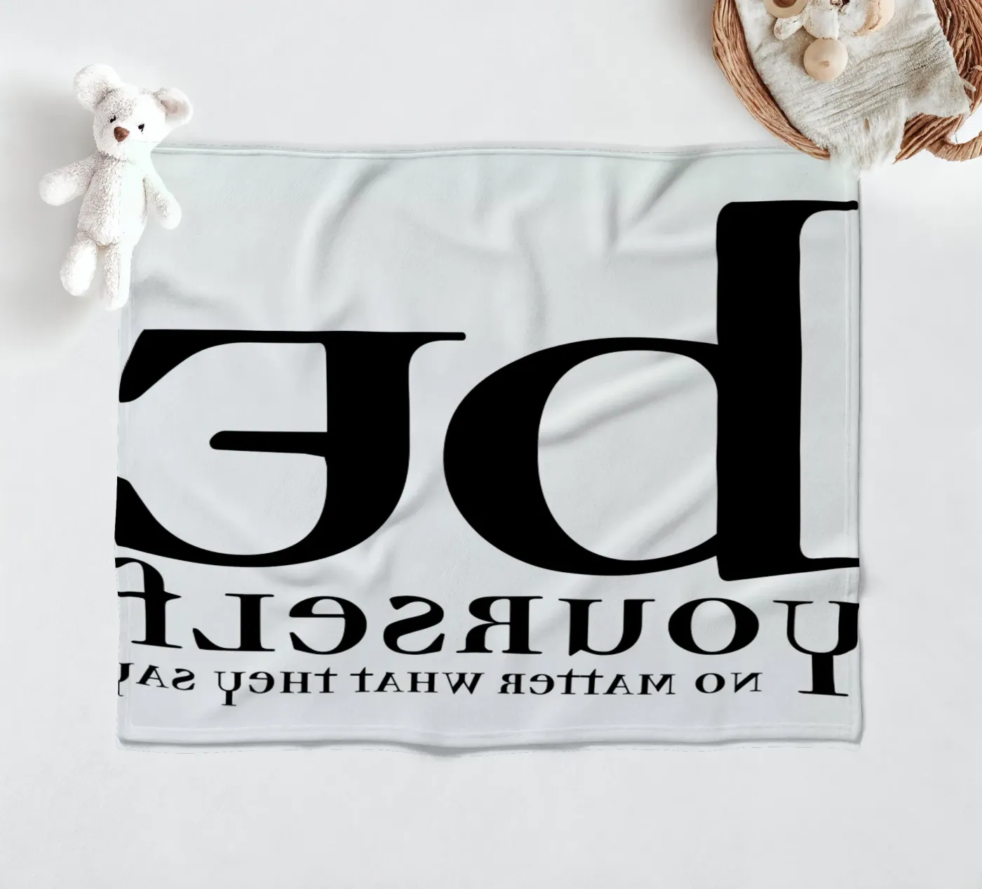 Be yourself coperta in pile da Mr Cup
