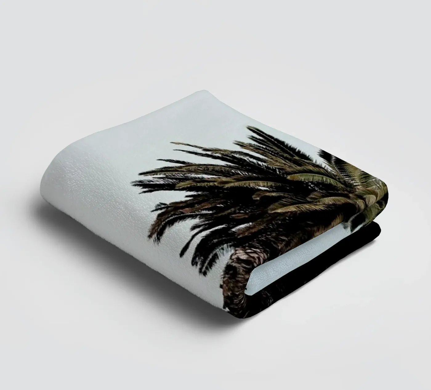 Palmtree towel by Laura Palm