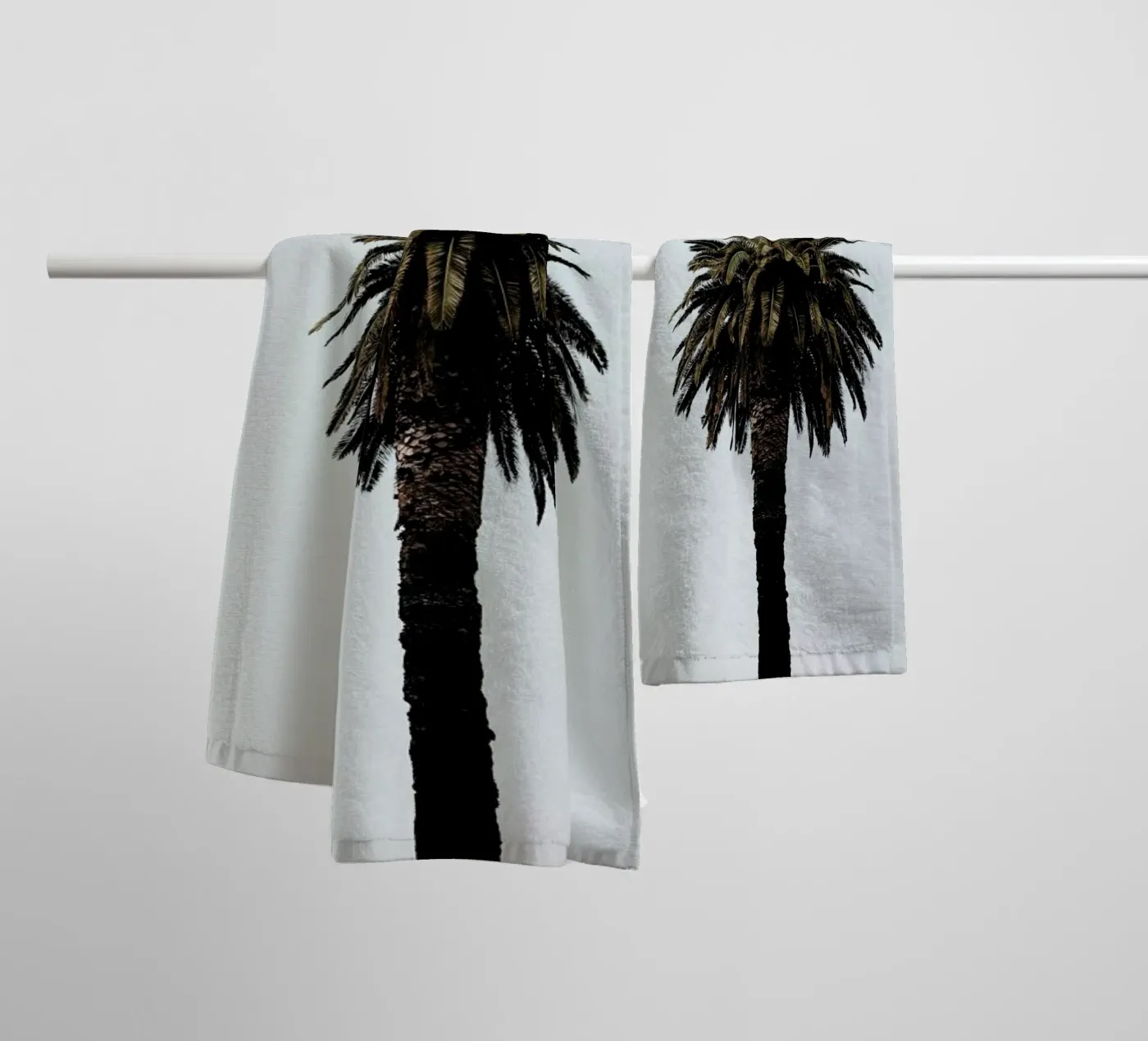 Palmtree badhanddoek van Laura Palm