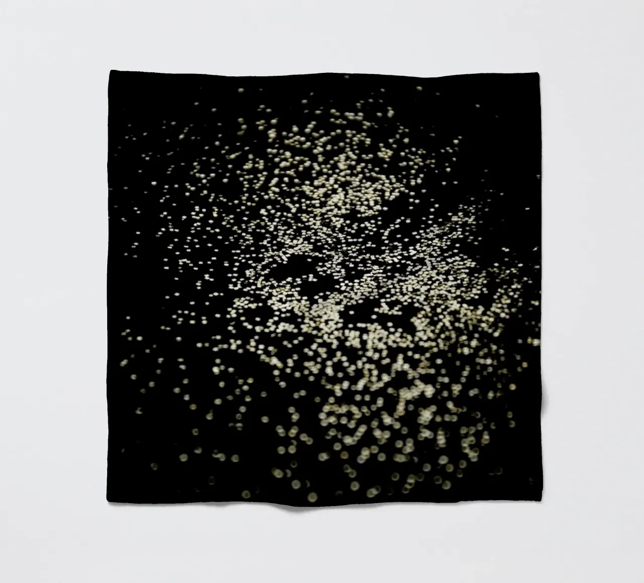 Galaxy Confetti coperta in pile da Studio Nahili