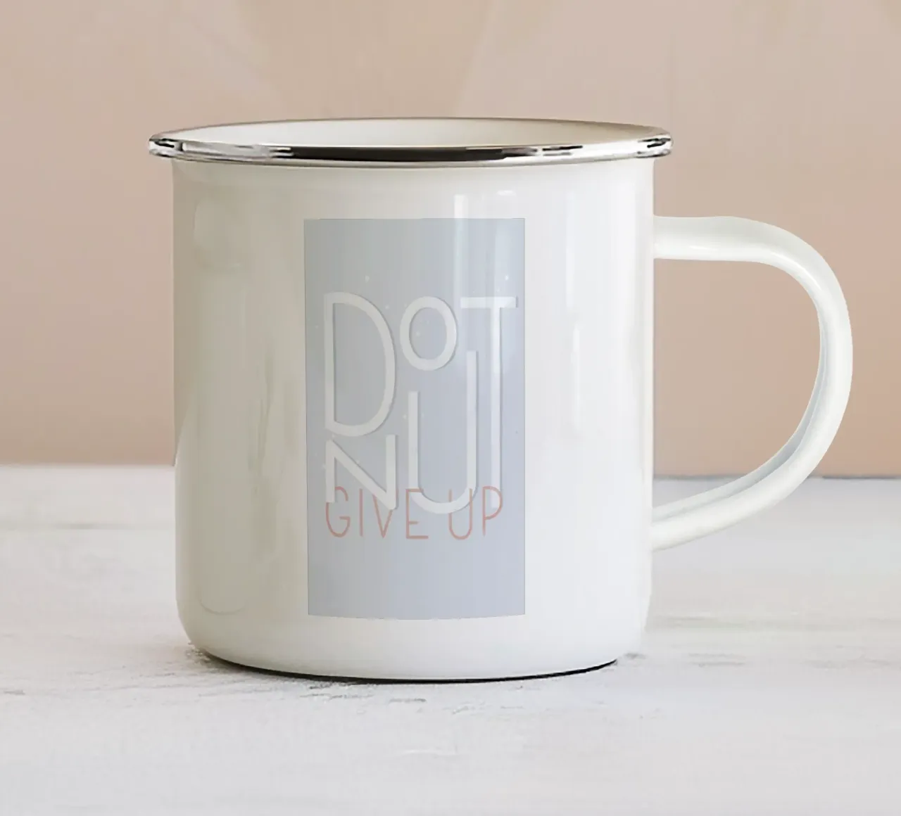 Donut Give Up tazza in smalto da Summerchamps