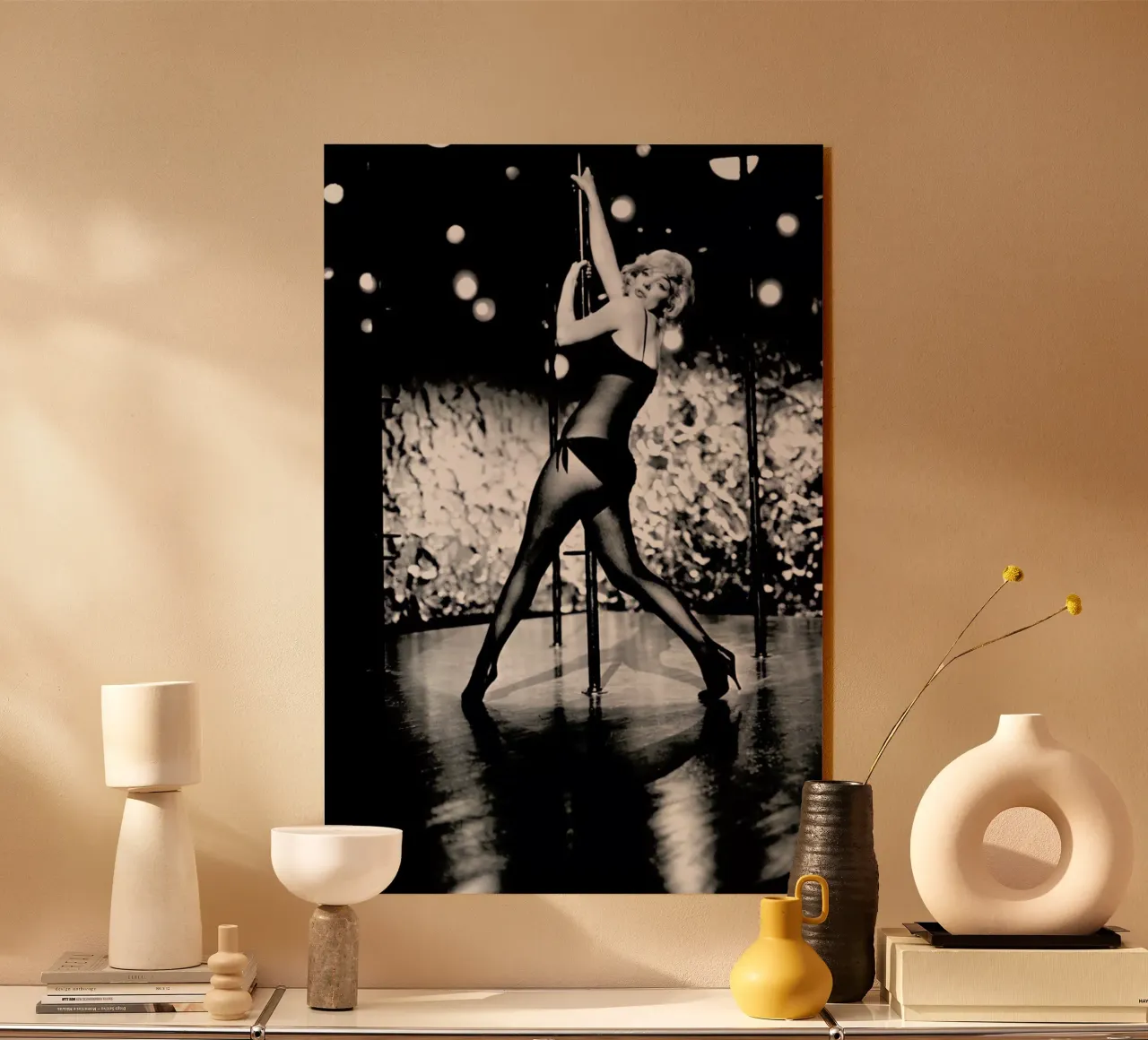Marilyn Monroe Pole Dancing plexiglass da Gallery Print and Art Limited