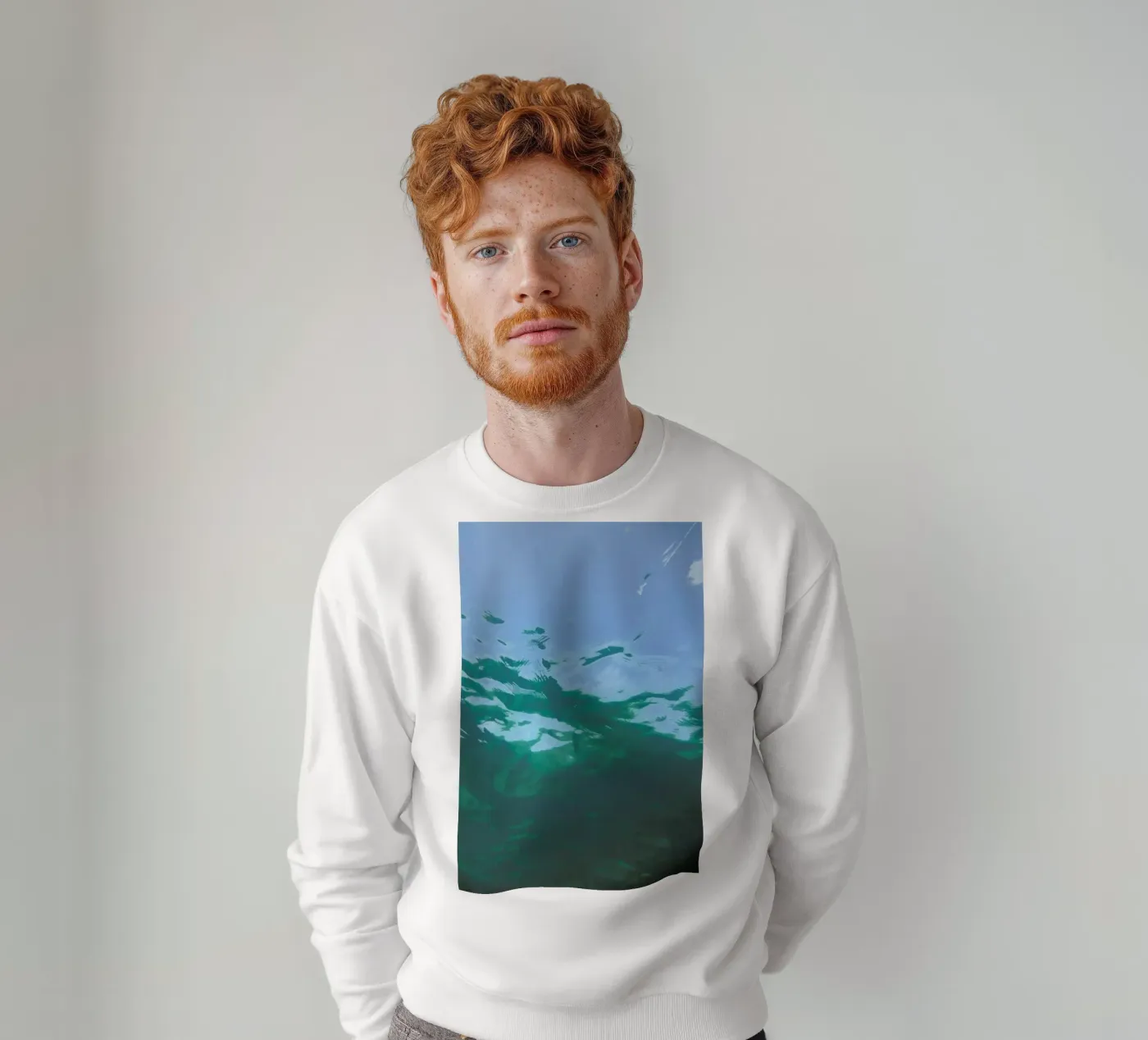 While Diving Sweatshirt von Studio Nahili