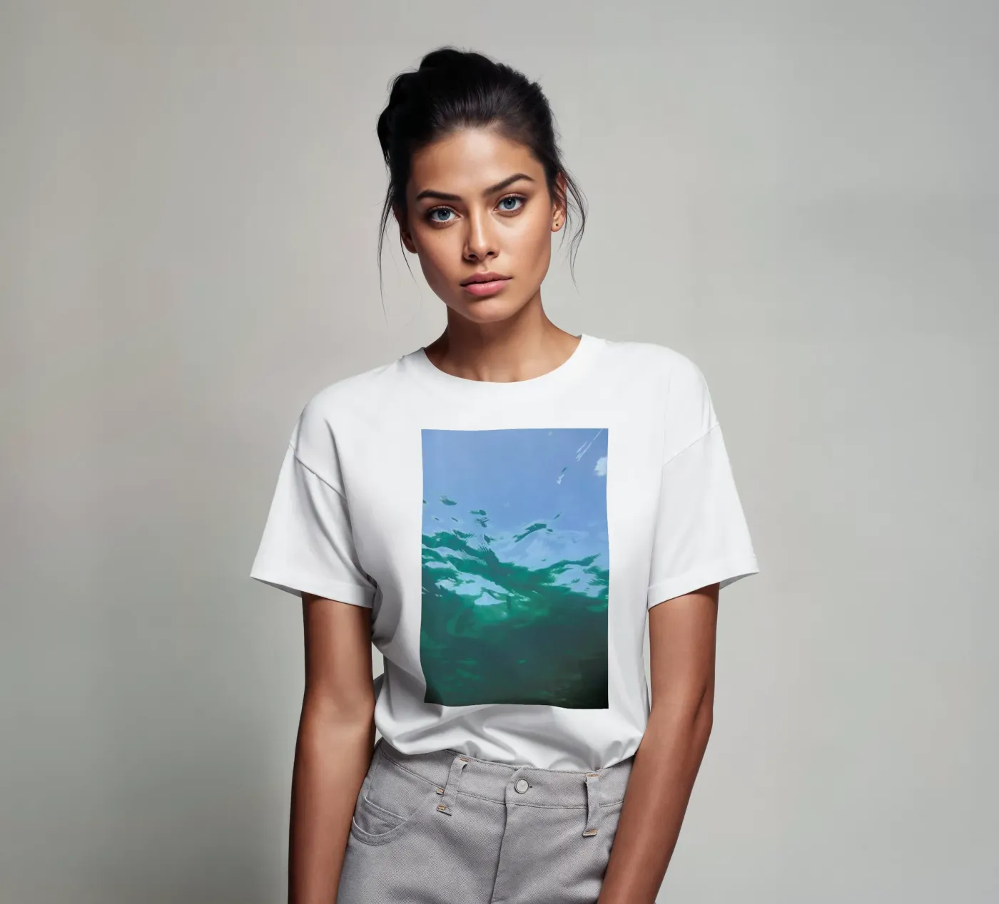 While Diving T-Shirt von Studio Nahili
