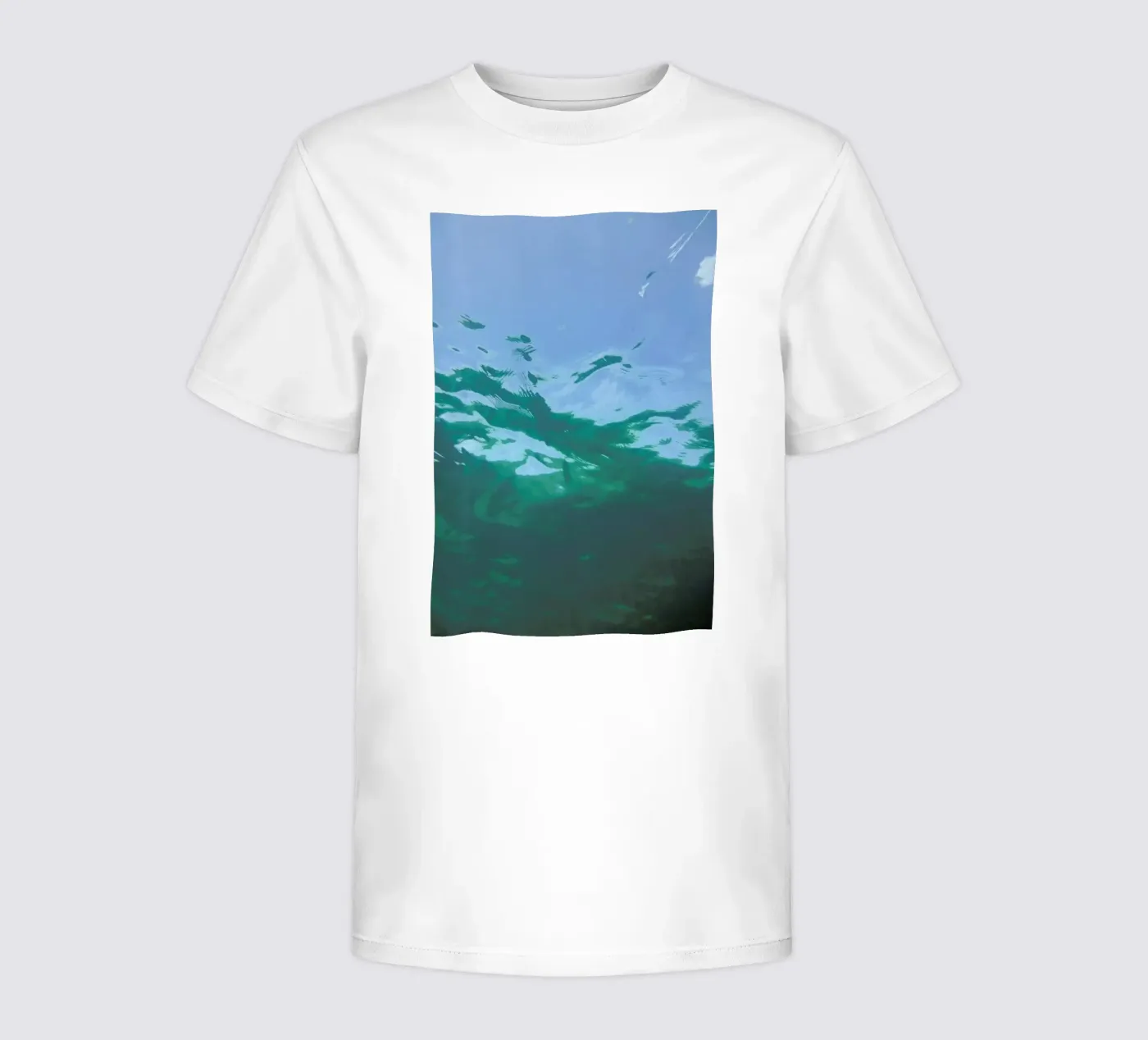 While Diving Kinder T-Shirt von Studio Nahili