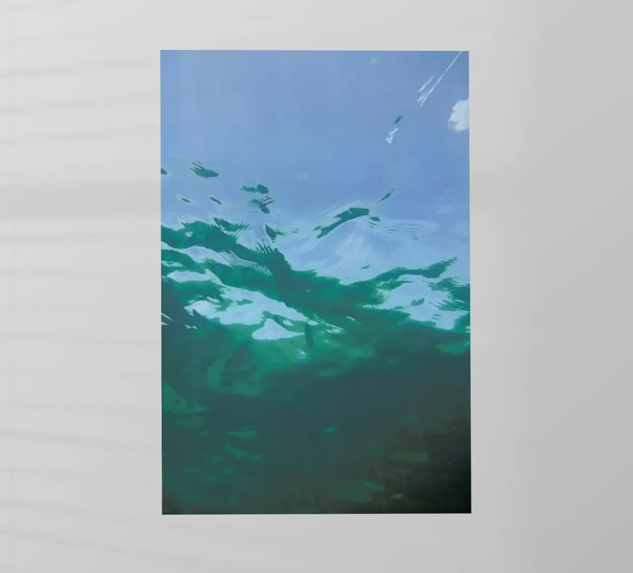 While Diving pellicola backlit da Studio Nahili