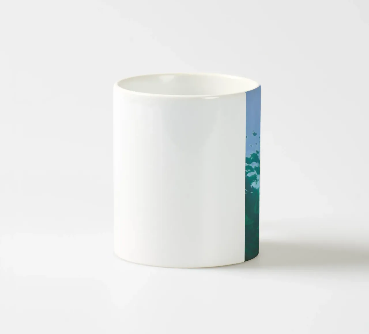 While Diving tazza in ceramica da Studio Nahili