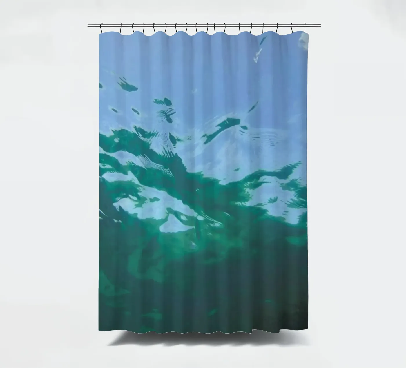 While Diving douchegordijn van Studio Nahili