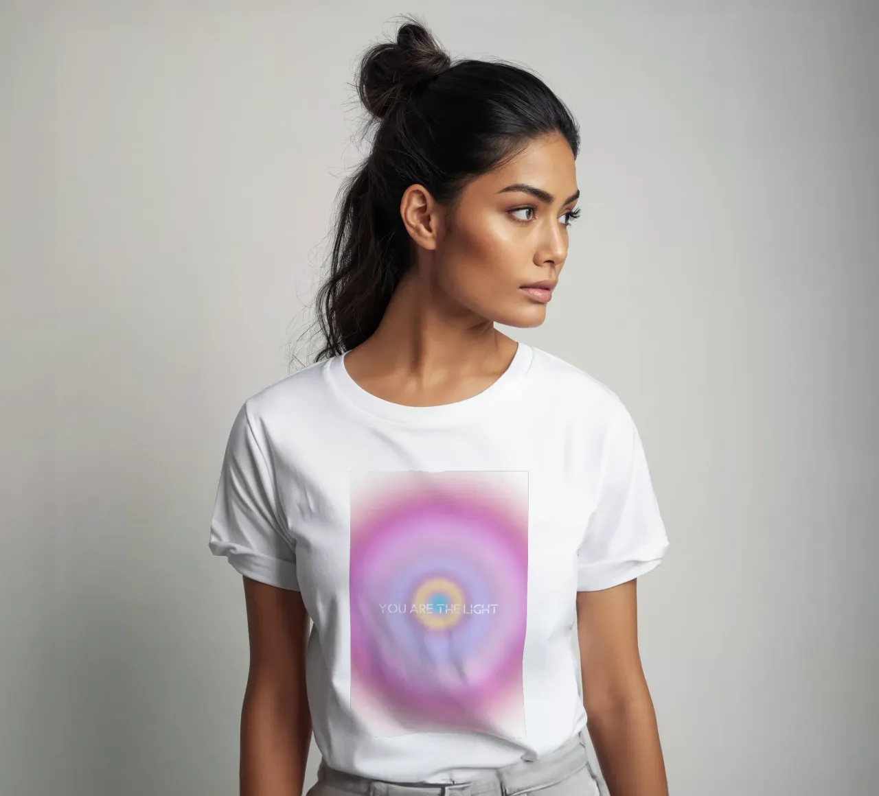 You-are-the-light t-shirt da AESTHETIC VIBES by Isabel