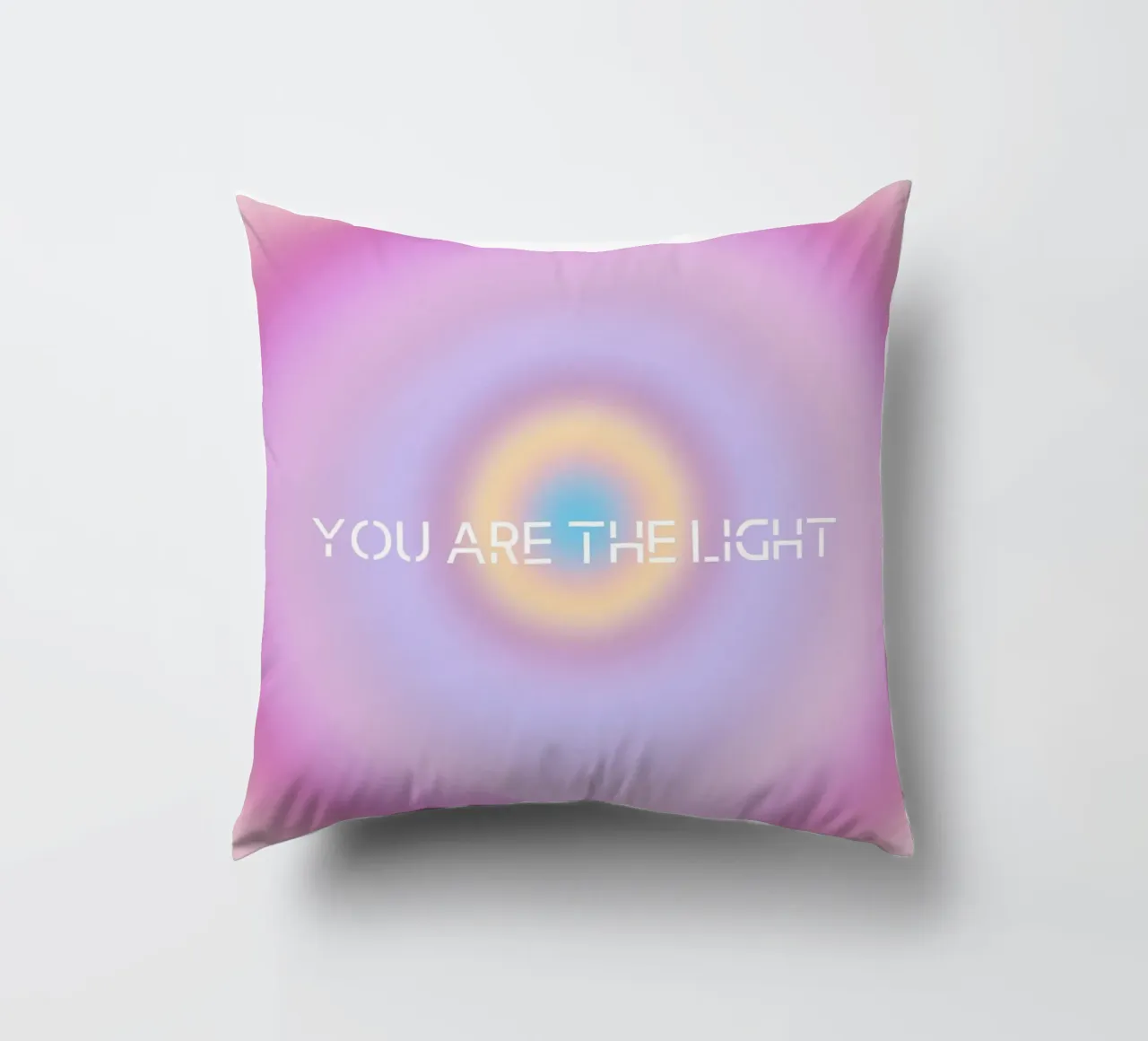 You-are-the-light cuscino da AESTHETIC VIBES by Isabel