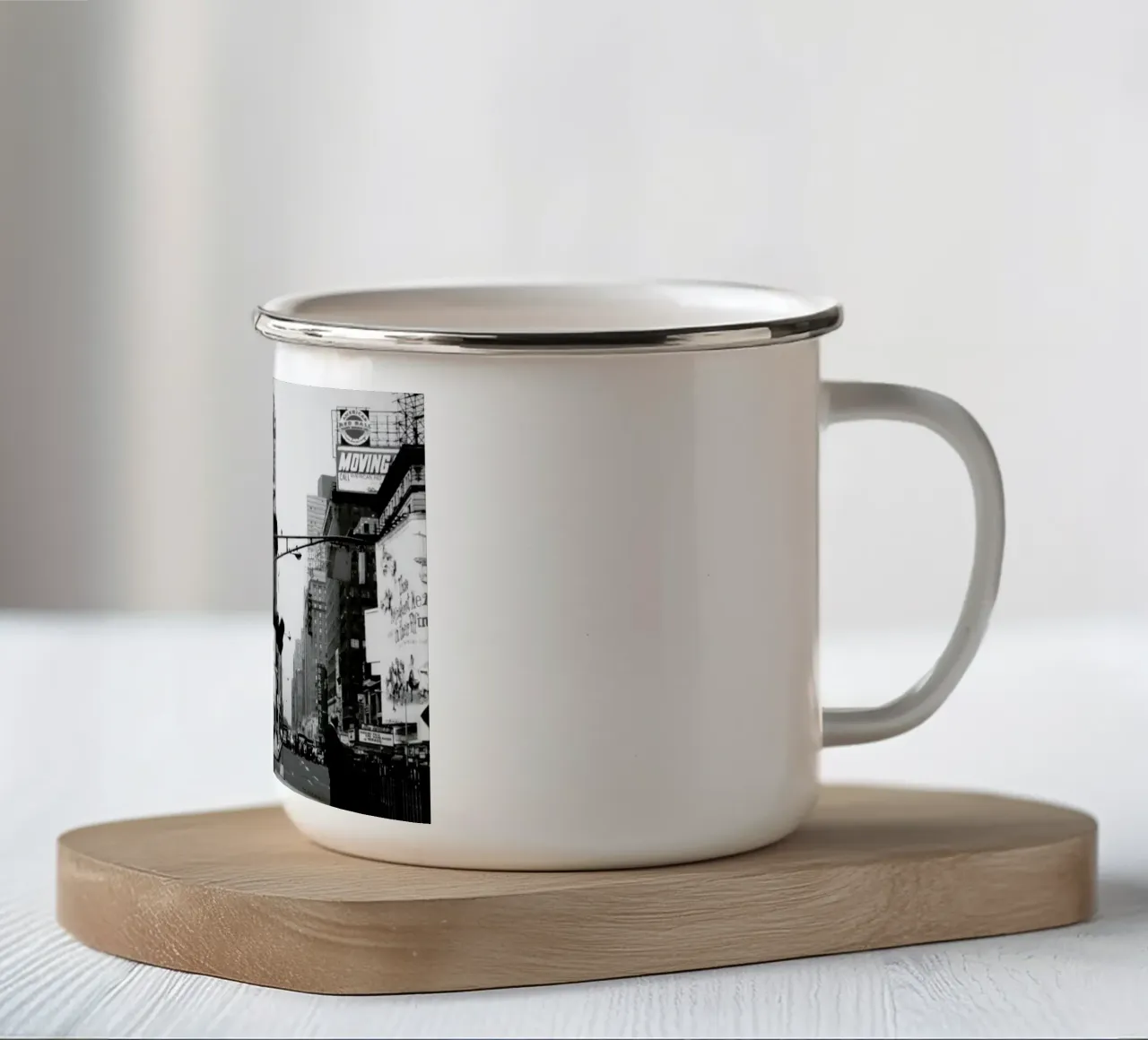 Tommy Steele at Times Square tazza in smalto da Gallery Print and Art Limited