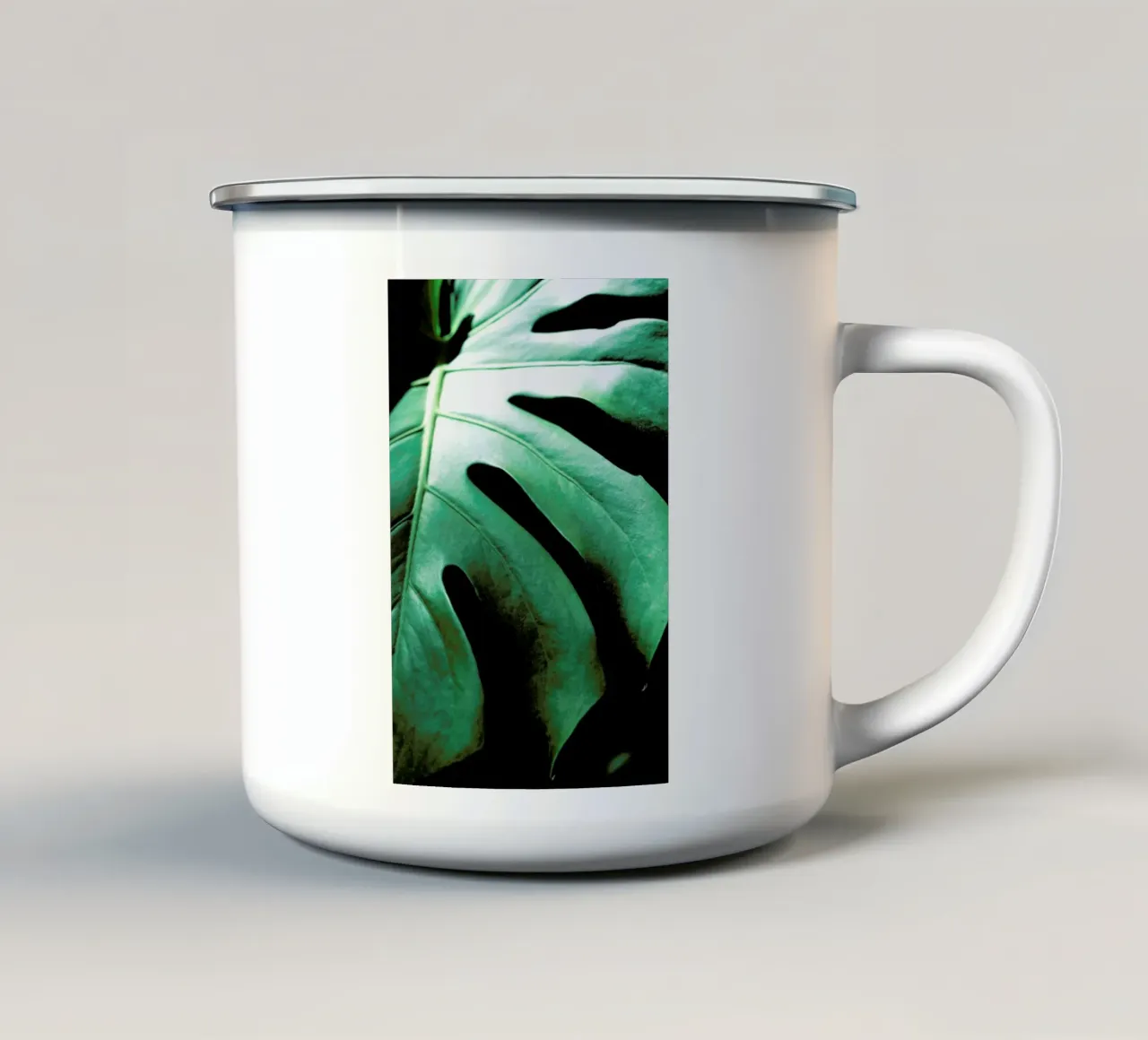 Monsteroga tazza in smalto da Ballack Art House
