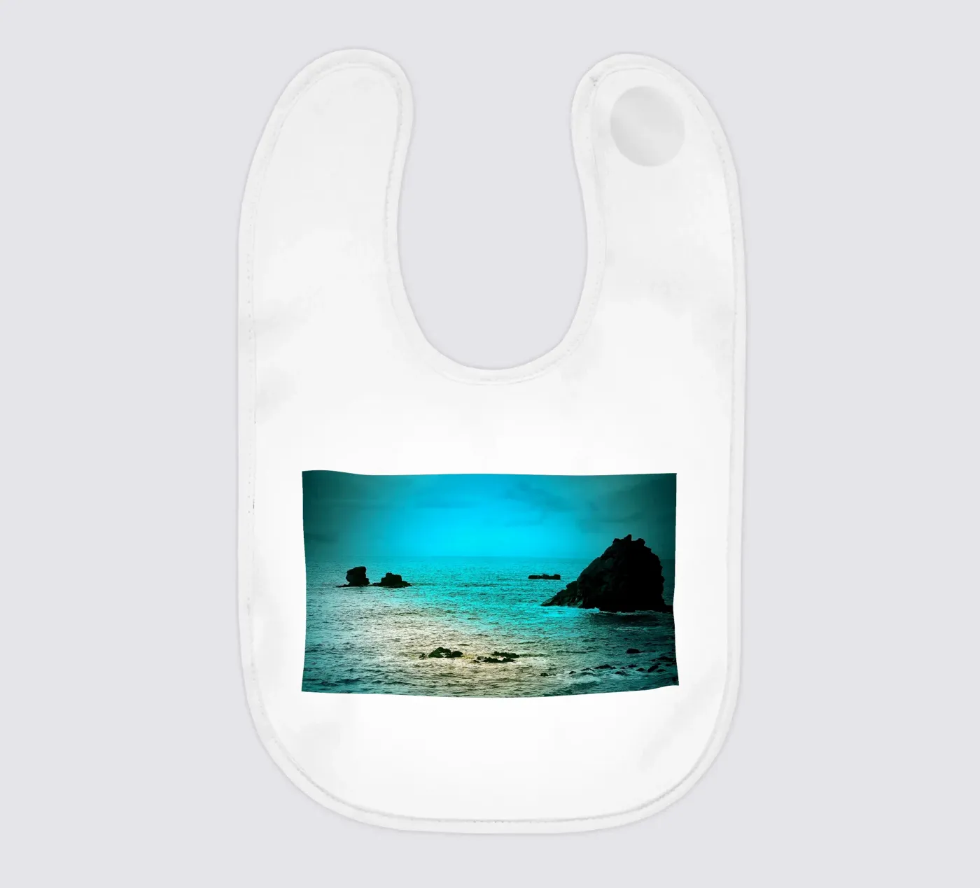 FAA224 baby bib by Thierry vobmann photography