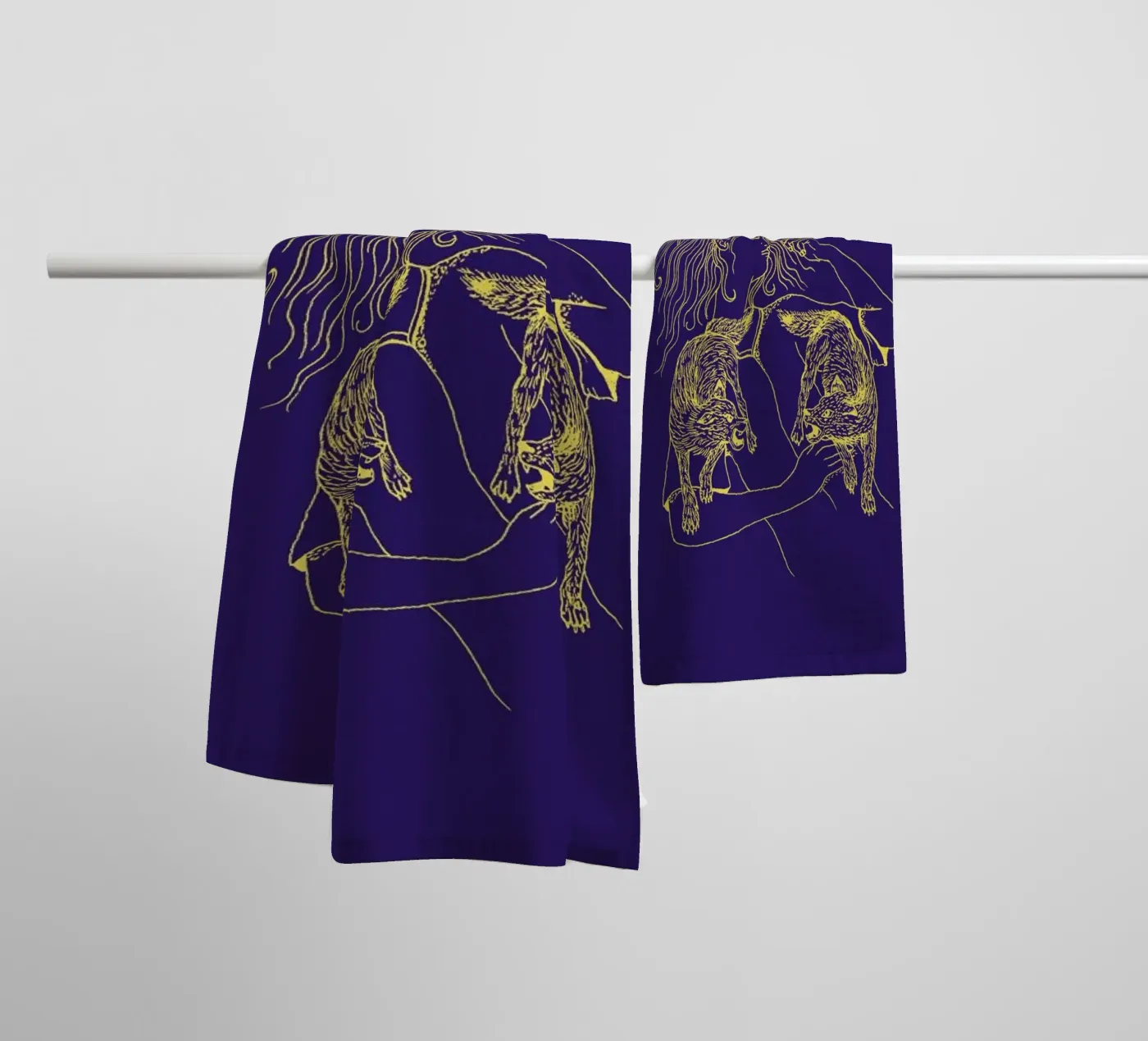 Wolves Handtuch von Daniela Roessler