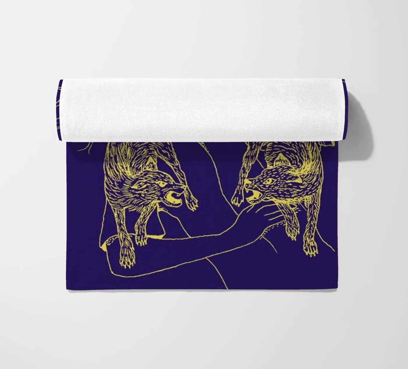 Wolves strandhanddoek van Daniela Roessler
