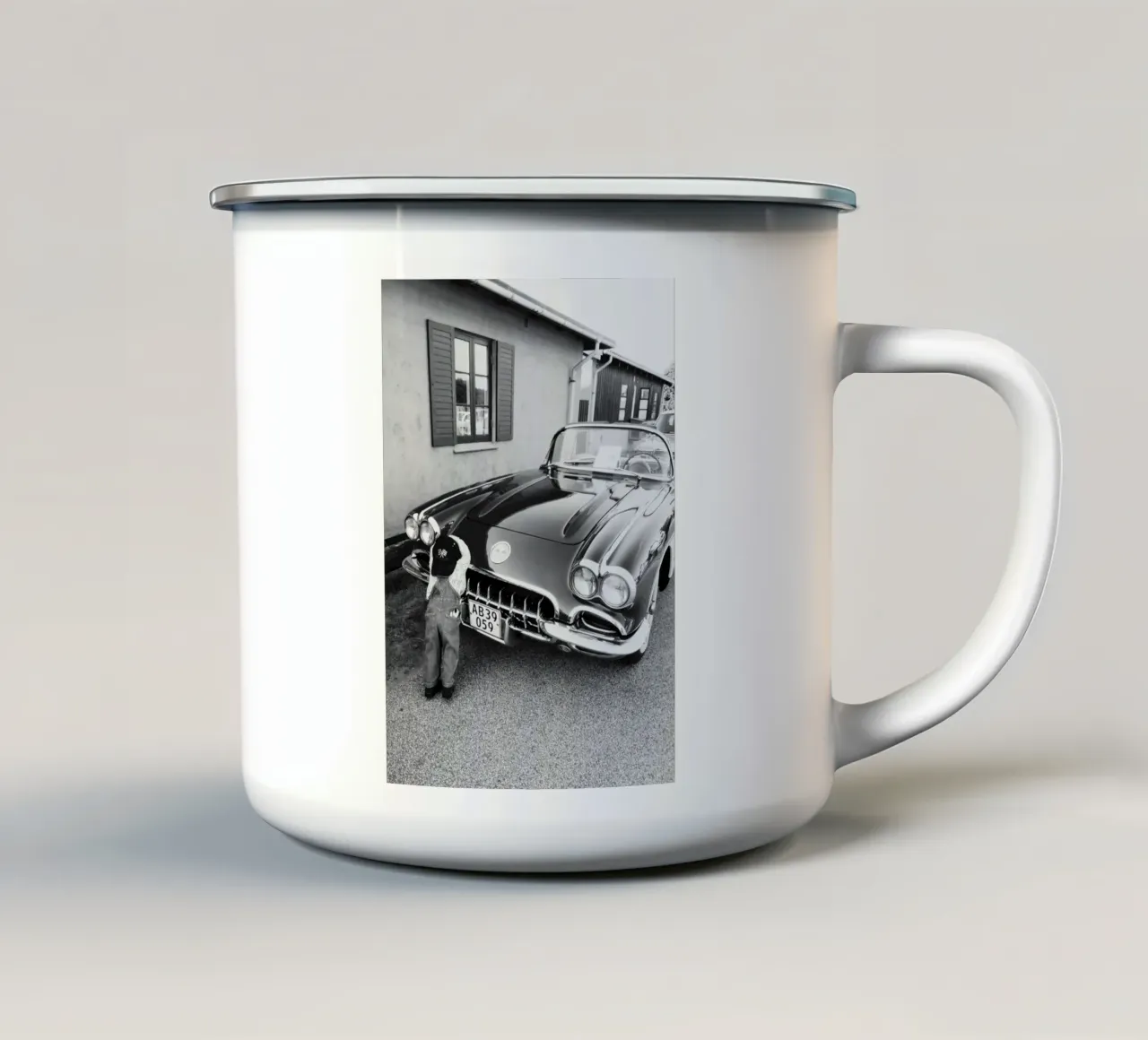 Oldtimer Emaille Tasse von DigiWunderwerk