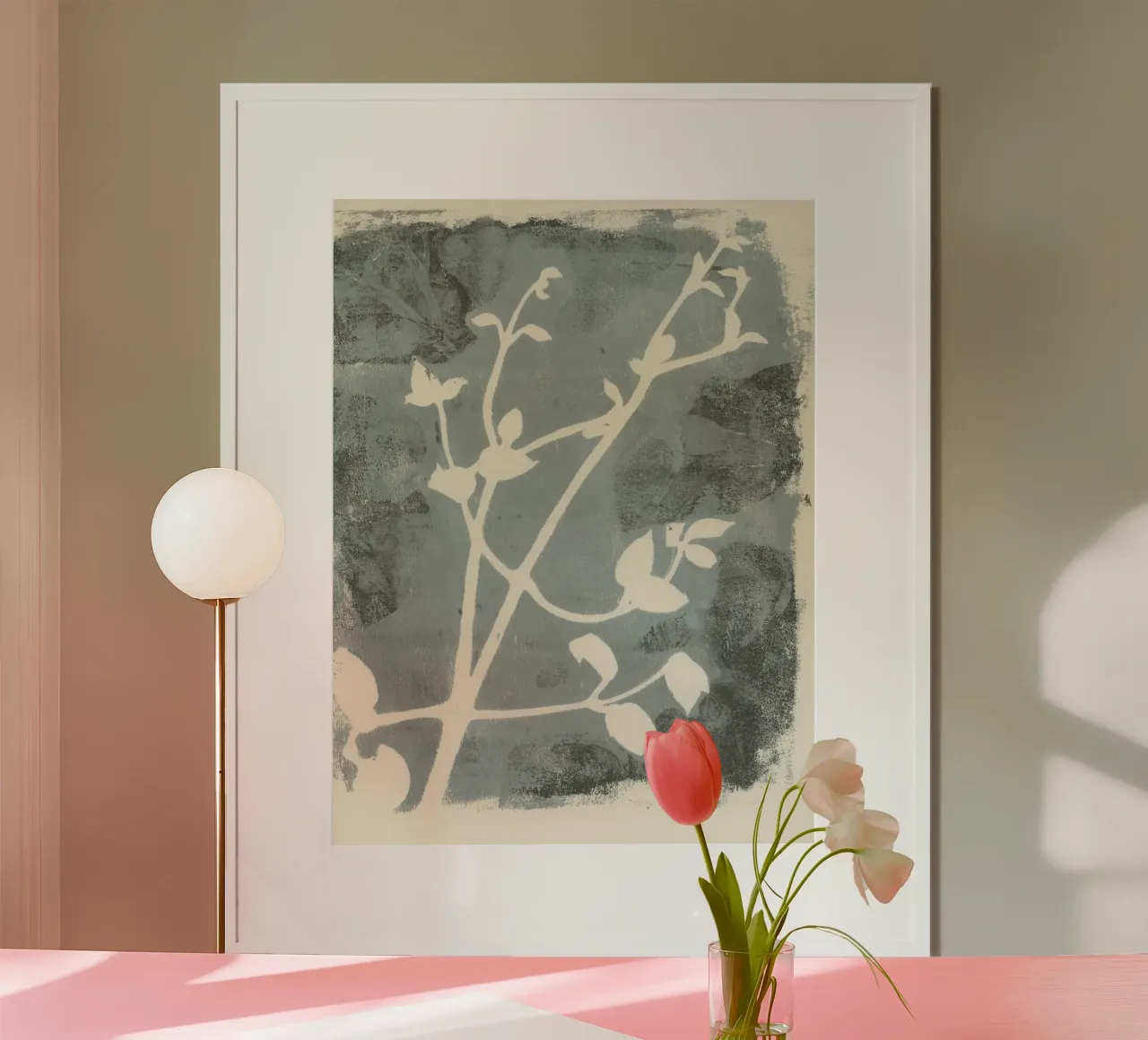 botanical reminiscences 2 - greyblue poster con telaio in legno da IRIS LEHNHARDT FINE ART