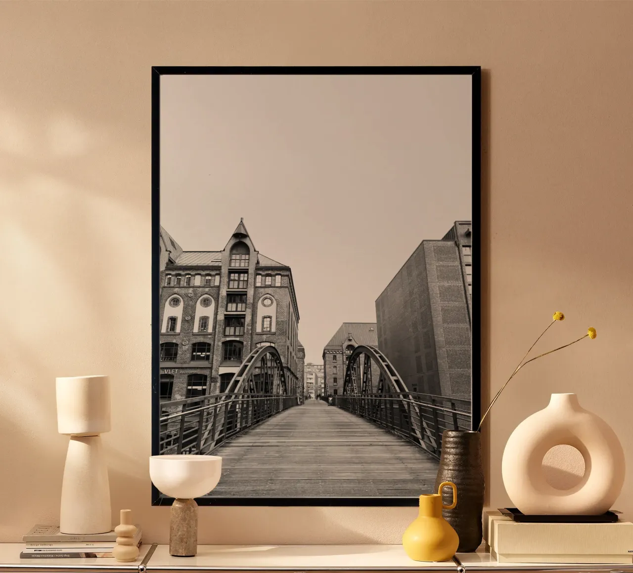 Hamburg | Speicherstadt poster con telaio in legno da DigiWunderwerk