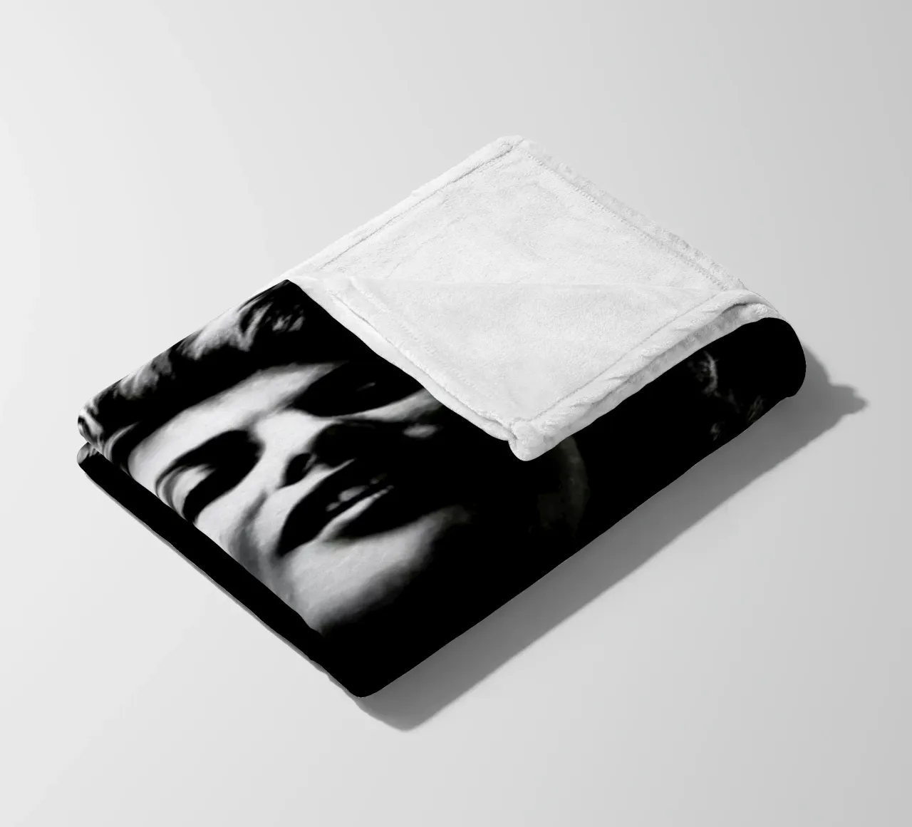 Sophia Loren Portrait coperta in pile da Gallery Print and Art Limited