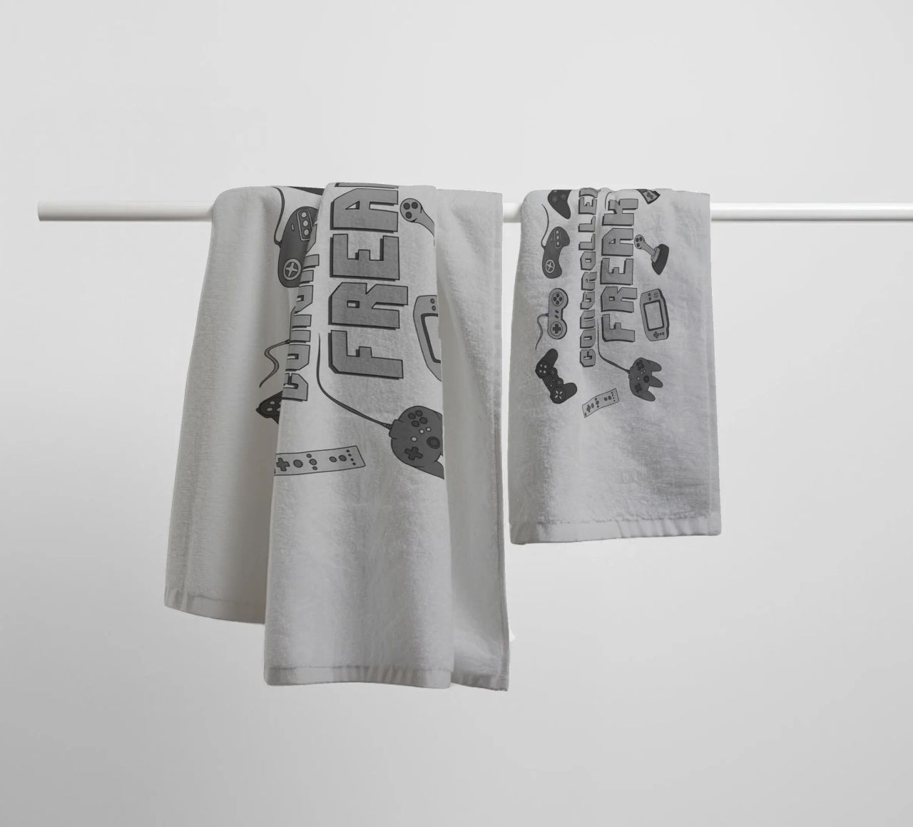 Controller Freak towel by Loobs