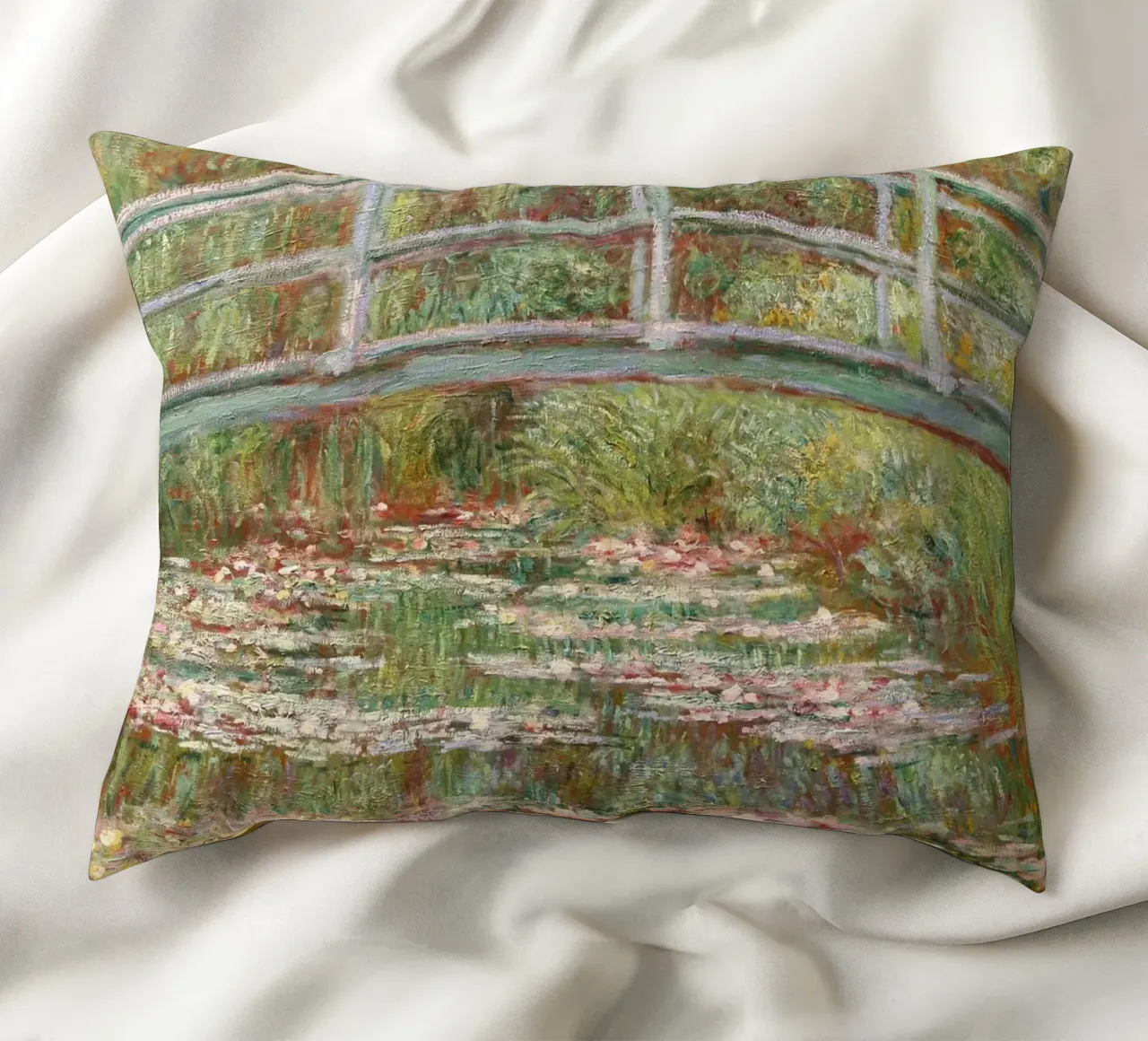 Claude Monet - Ponte su uno stagno di ninfee cuscino da Timeless Artworks