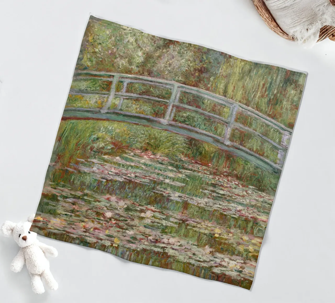 Claude Monet - Ponte su uno stagno di ninfee coperta in pile da Timeless Artworks