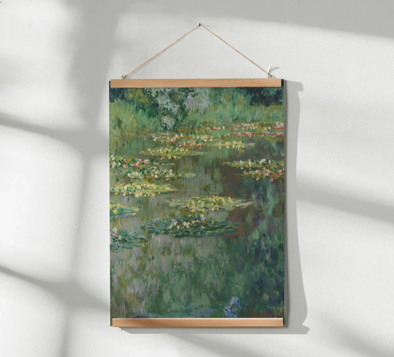 Claude Monet - Ninfee - Le Bassin des Nympheas poster con telaio in plastica da Timeless Artworks