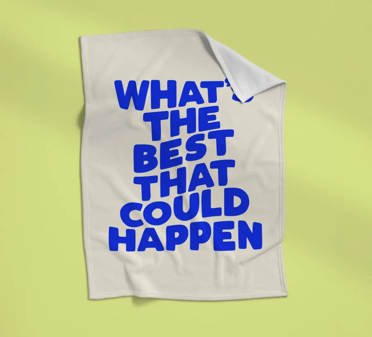 Was ist das Beste, was passieren kann Optimistisches Zitat in Blau Fleecedecke von THE MOTIVATED TYPE