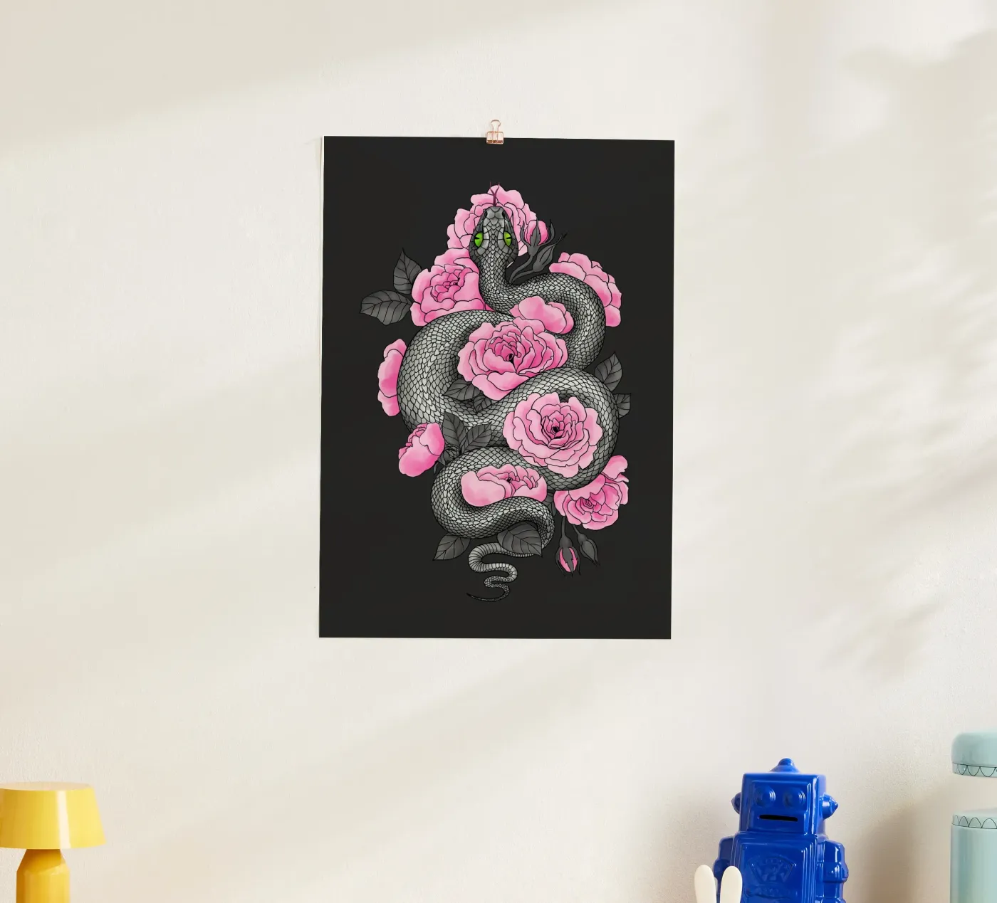 Serpenti e rose rosa poster da Painted Nature