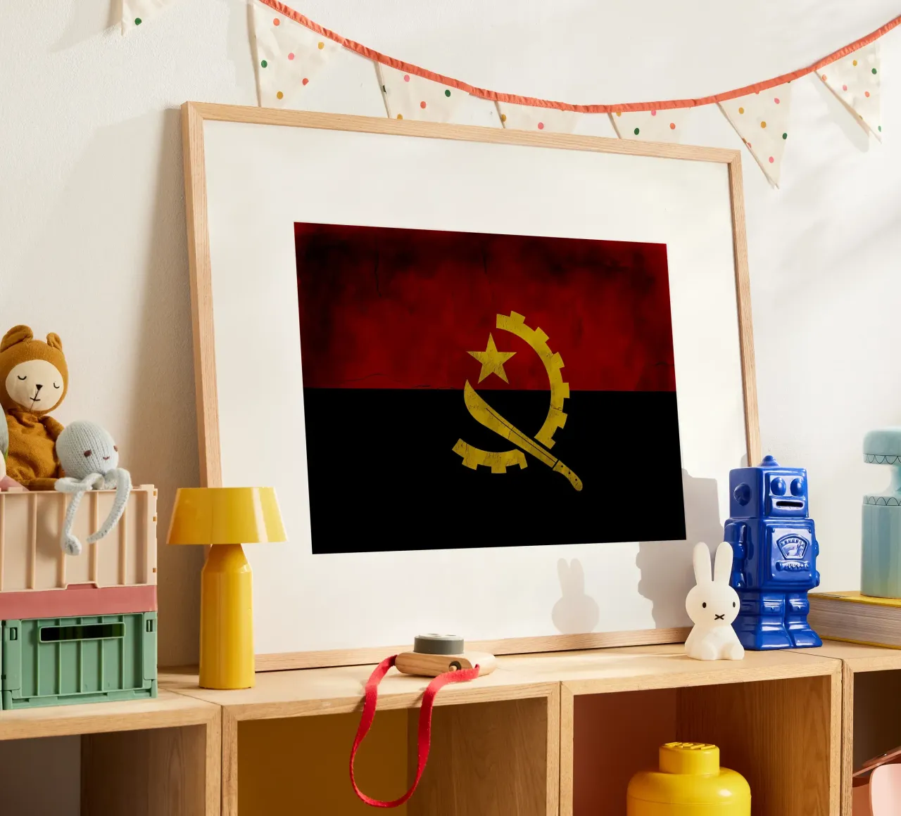 Bandiera d'epoca dell'Angola poster da Joshua A Holmes