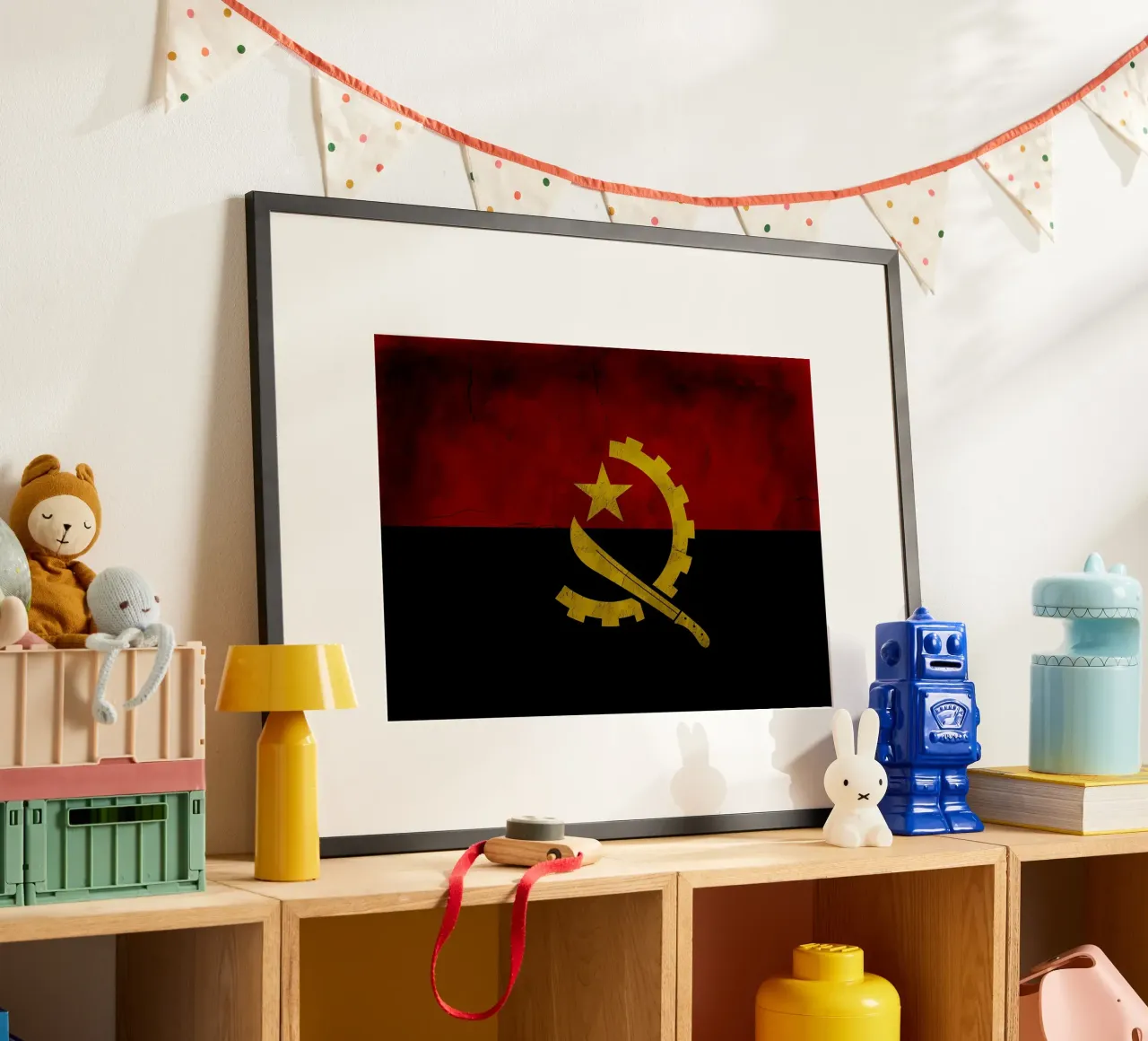 Bandiera d'epoca dell'Angola poster da Joshua A Holmes