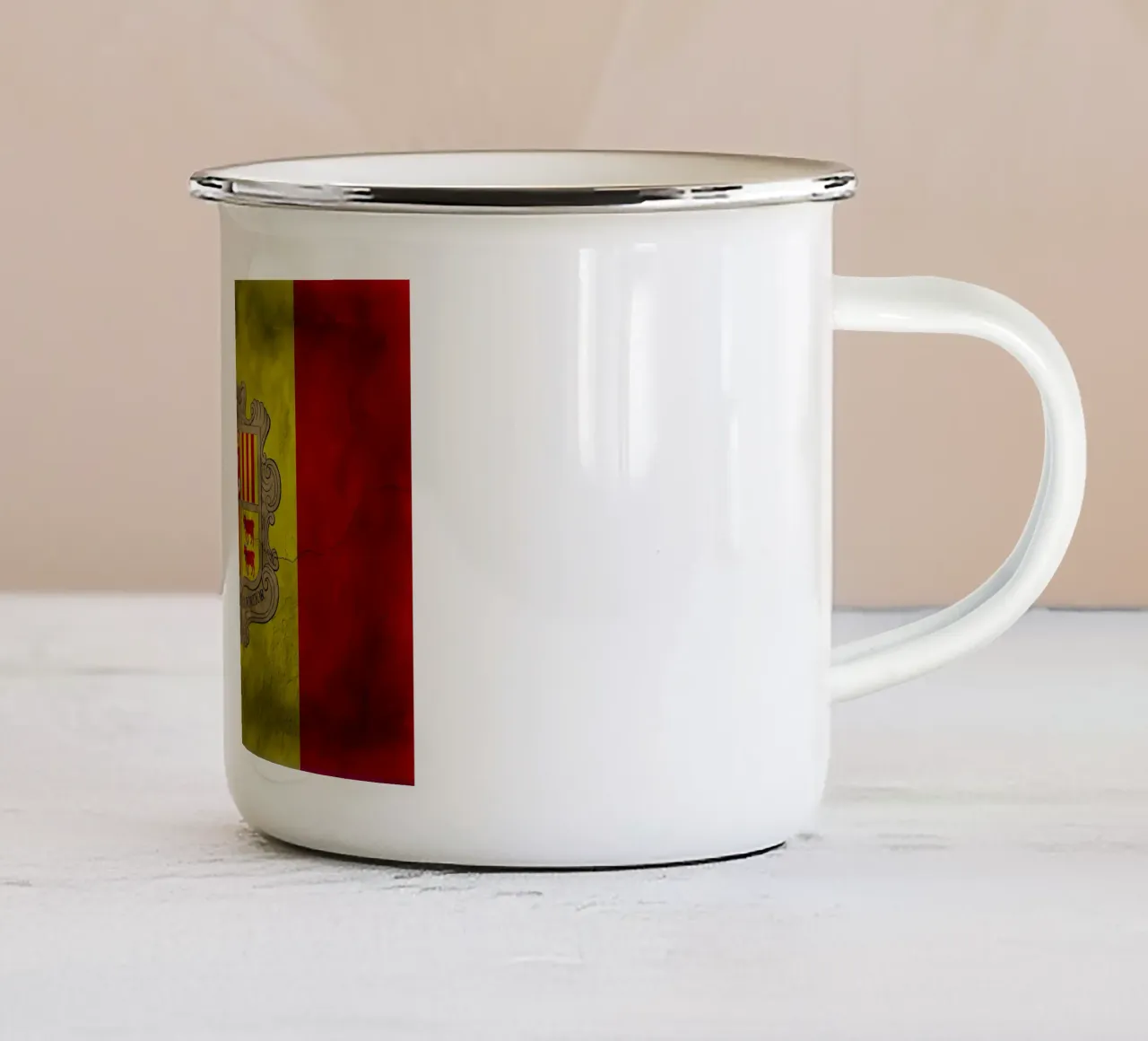 Bandiera d'epoca di Andora tazza in smalto da Joshua A Holmes