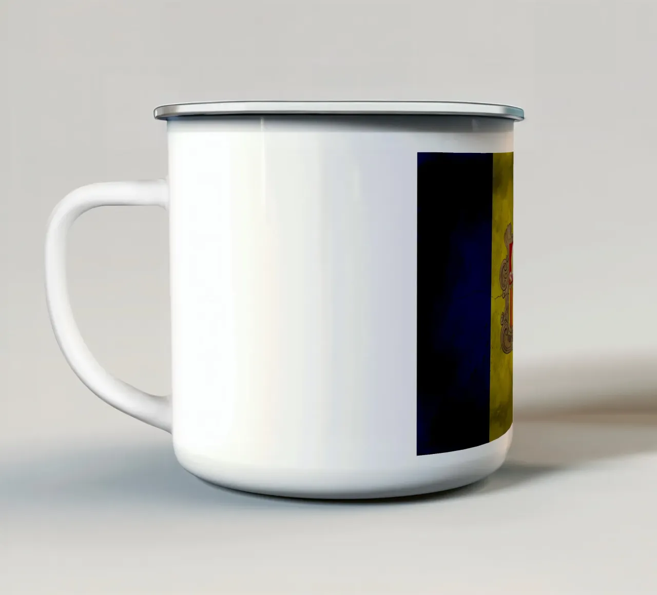 Bandiera d'epoca di Andora tazza in smalto da Joshua A Holmes
