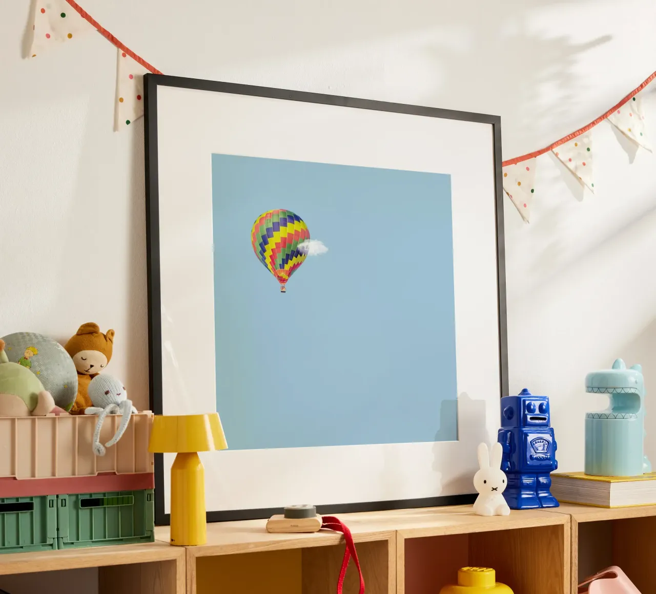 Up There poster da Rafael Burato