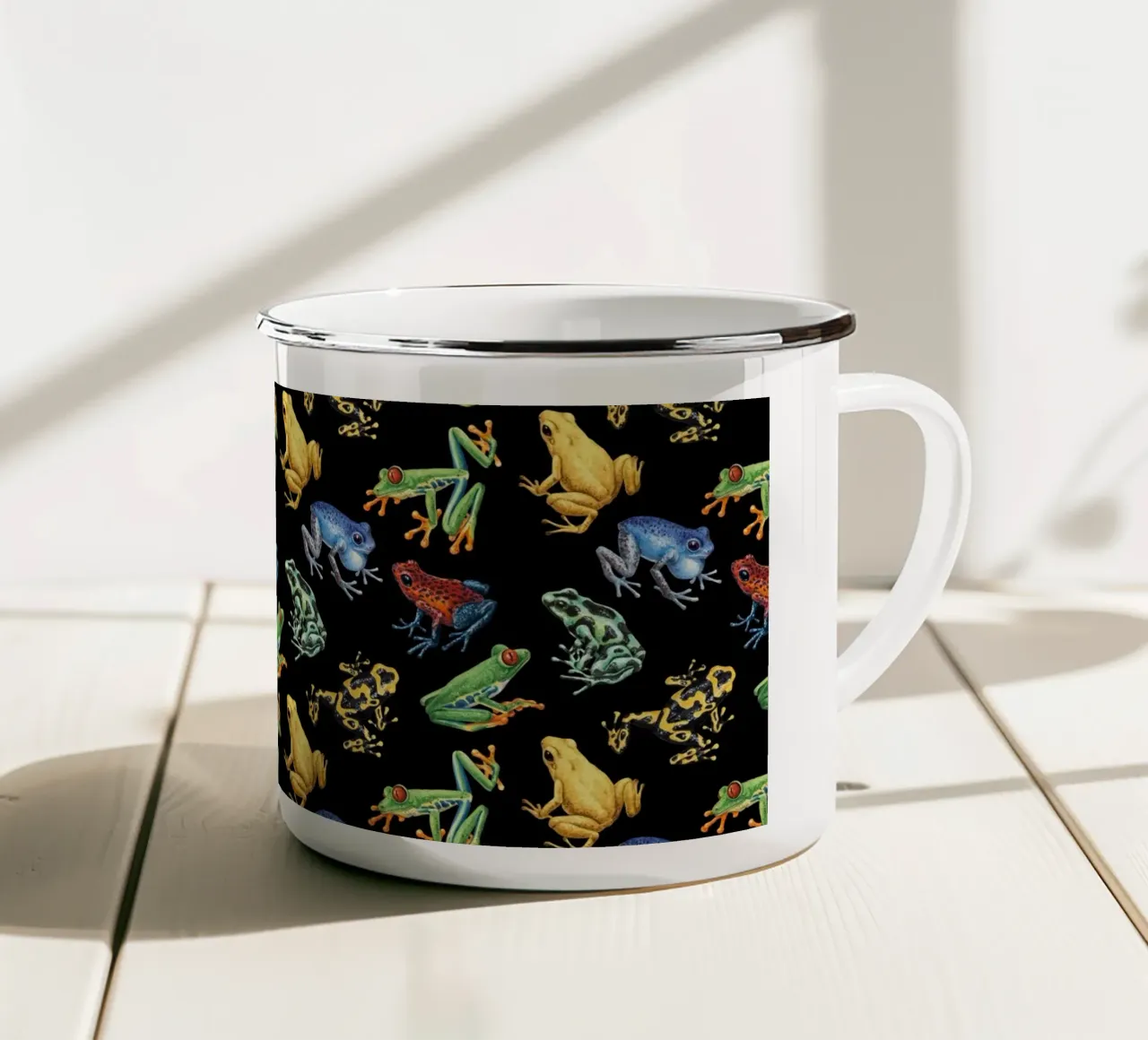 Rane su nero tazza in smalto da Painted Nature