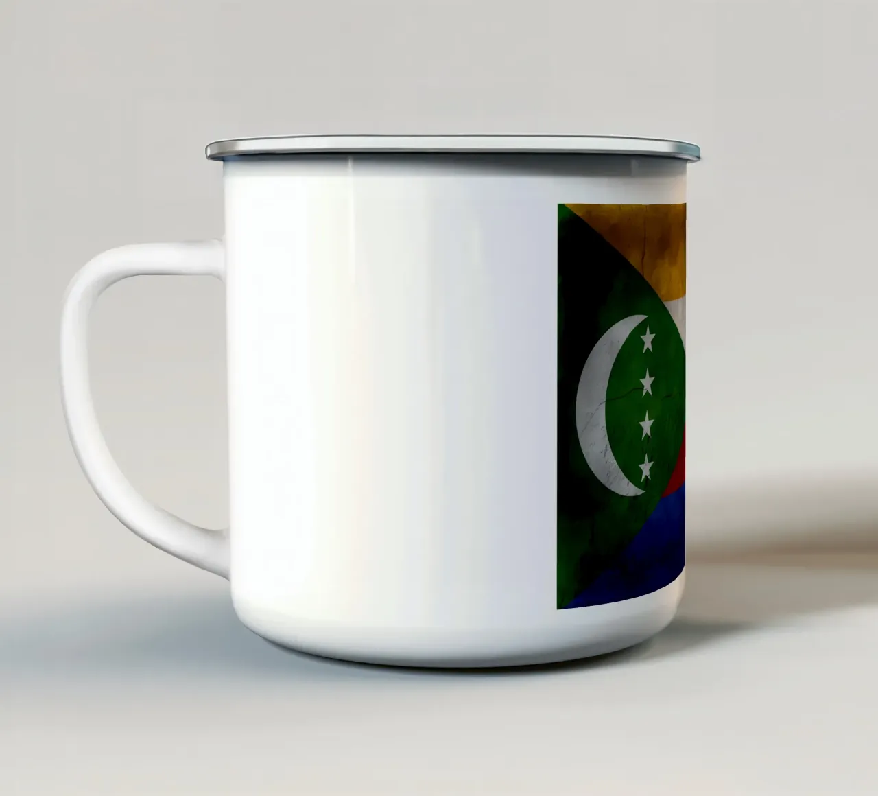 Bandiera vintage delle Comore tazza in smalto da Joshua A Holmes