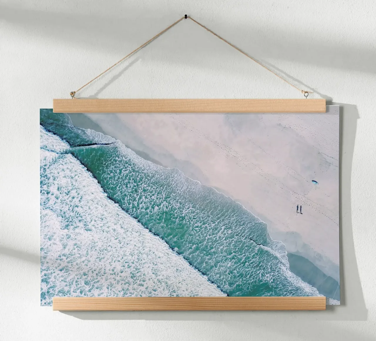 Dudes Surfing by @bavariansnaps poster met kunststof frame van EyeEm Mobile GmbH