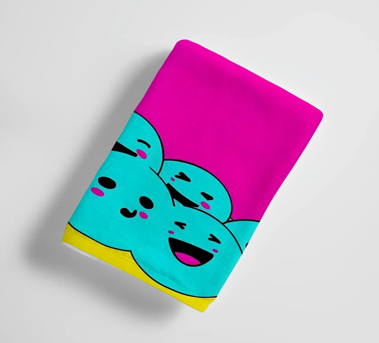Frigorifero con cubetti di ghiaccio sorridenti - Pop Art asciugamano da bagno da ColorCrash Gallery