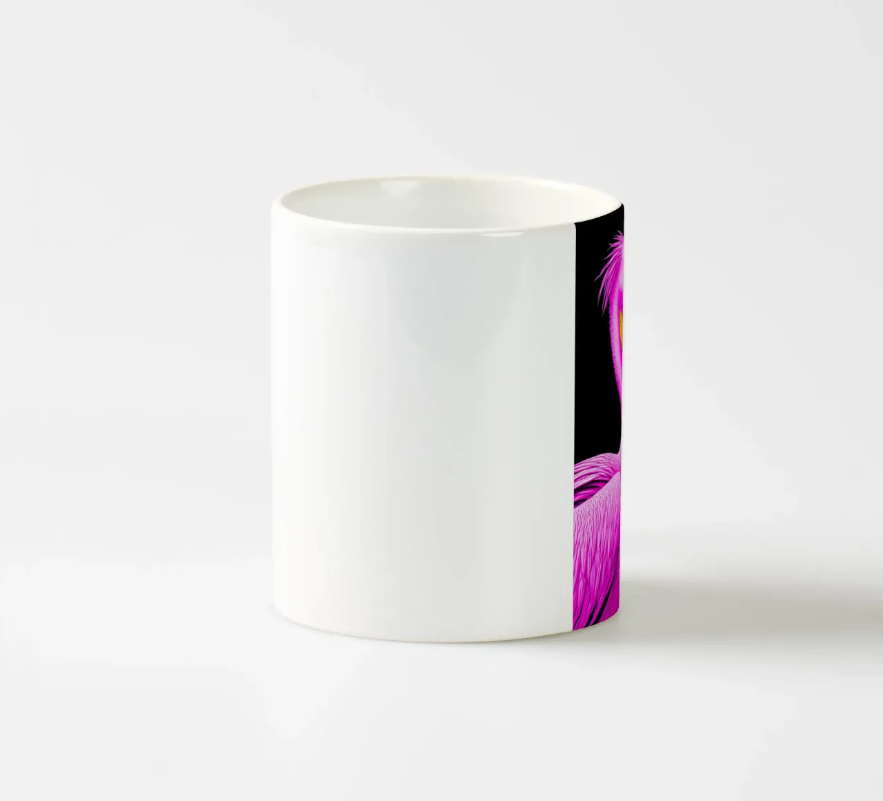 Pellicano e pesce - Pop Art tazza in ceramica da ColorCrash Gallery