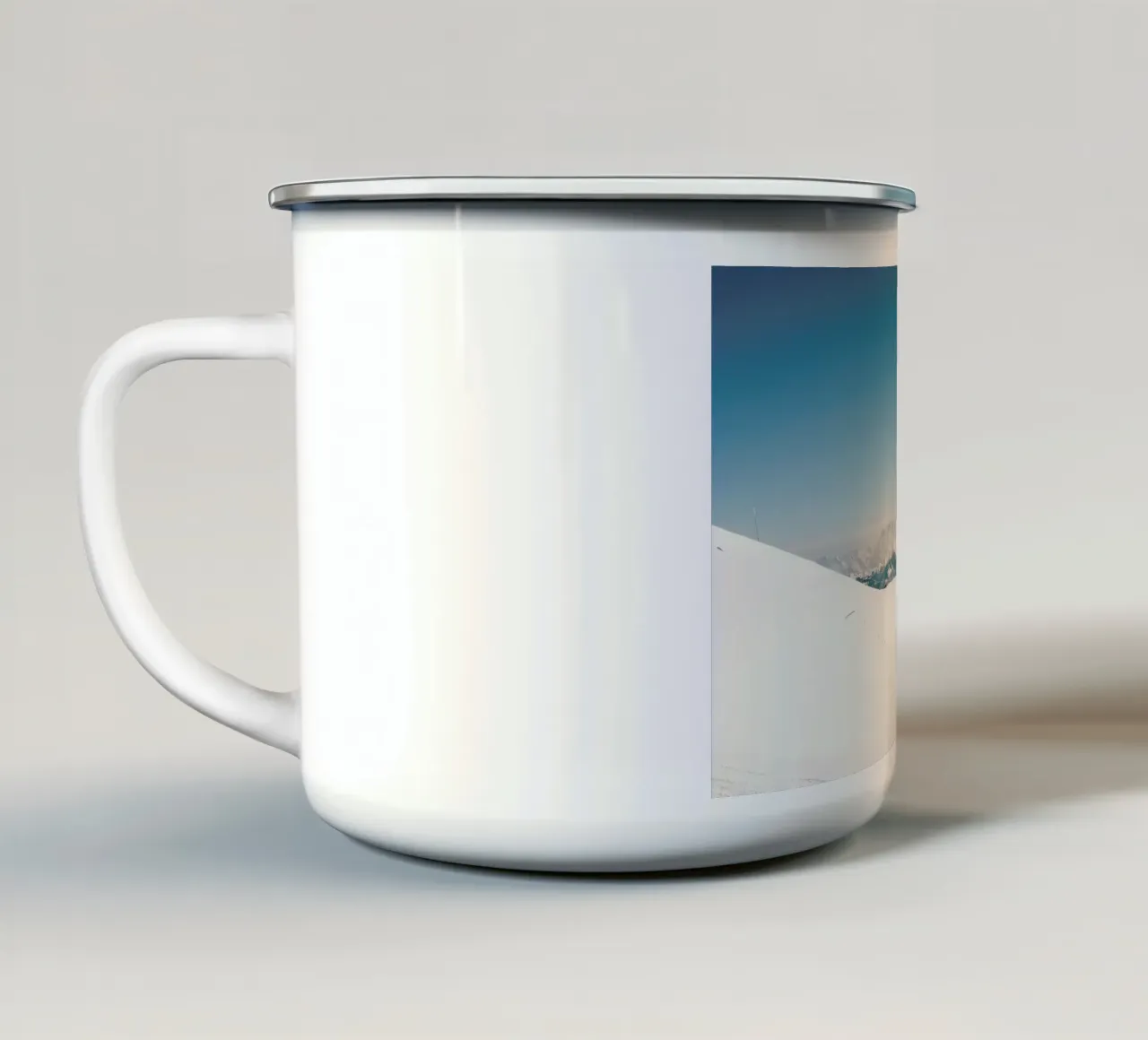 Off for a Walk II tazza in smalto da Philipp Reinhard