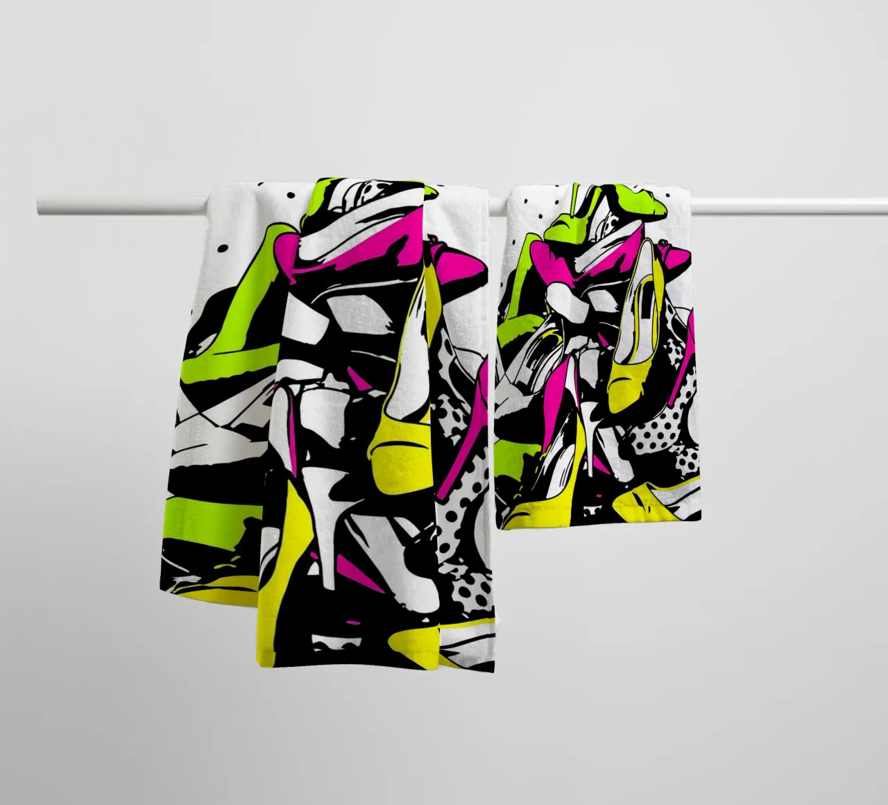 Stack Of Heels - Pop Art Handtuch von ColorCrash Gallery