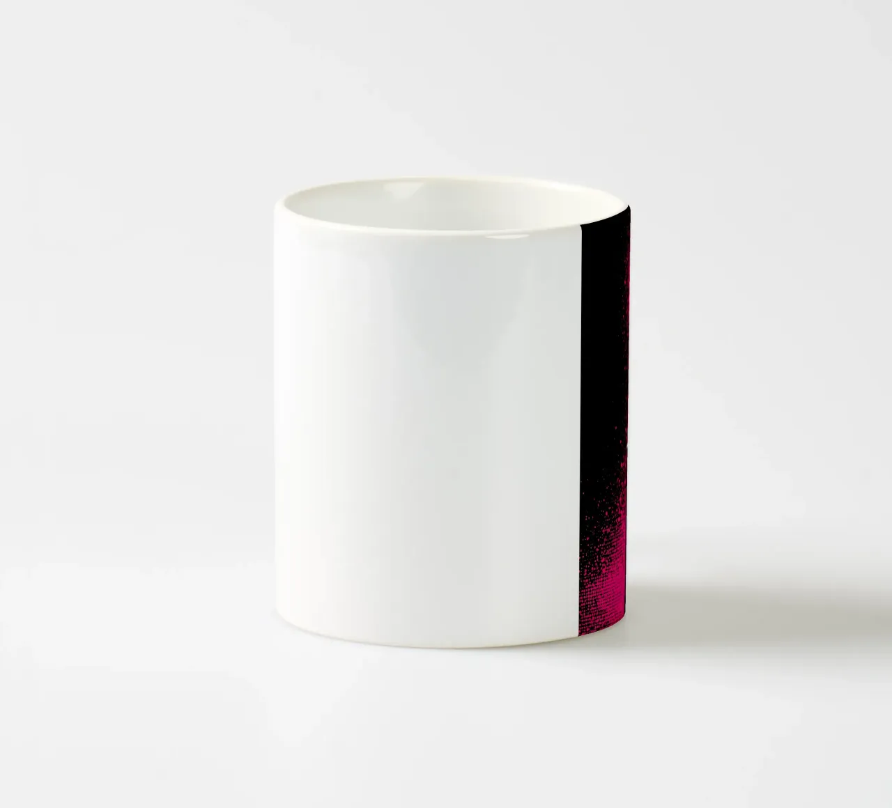 Rossetto sulla fiamma - Pop Art tazza in ceramica da ColorCrash Gallery