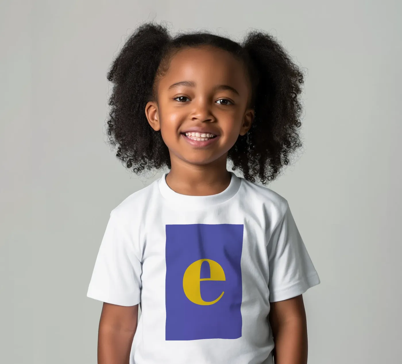 Blue Letter E t-shirt bambini da Studio One
