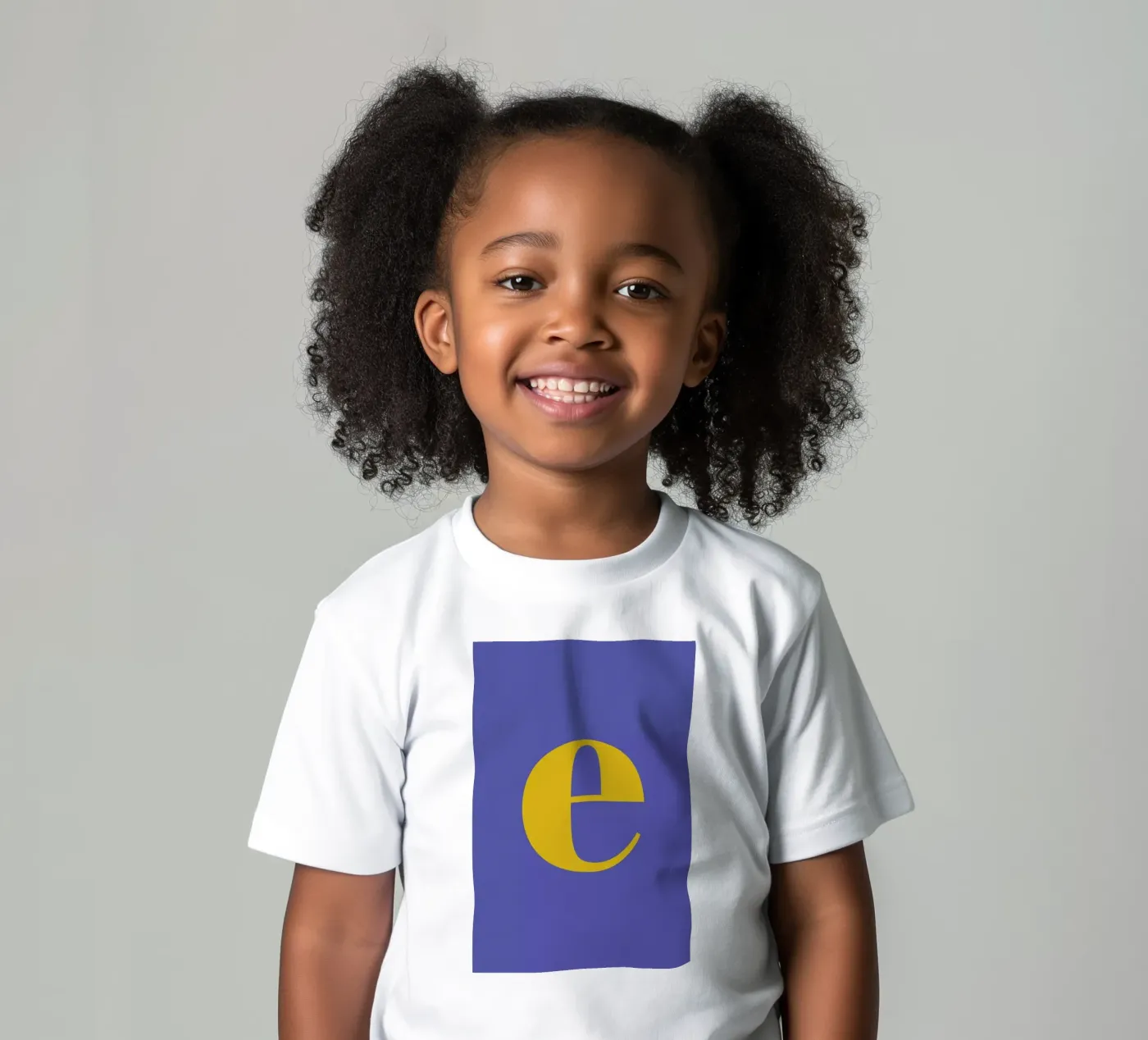 Blue Letter E t-shirt bambini da Studio One
