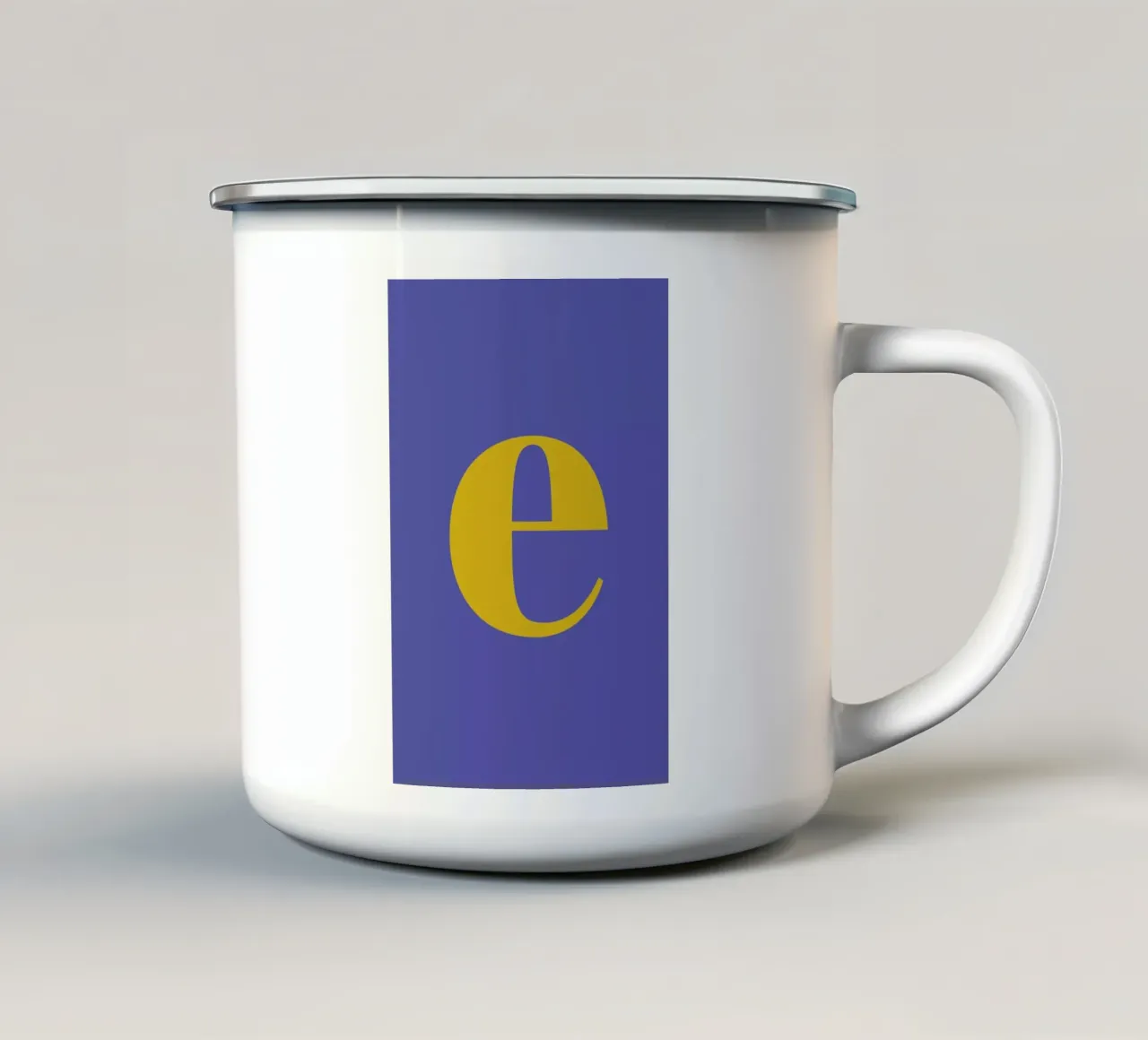 Blue Letter E tazza in smalto da Studio One