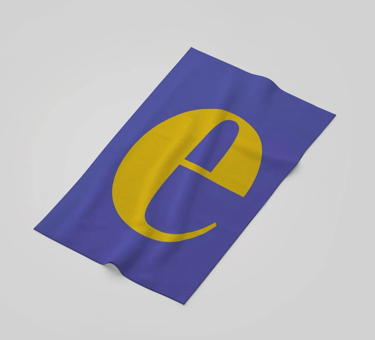 Blue Letter E telo mare da Studio One