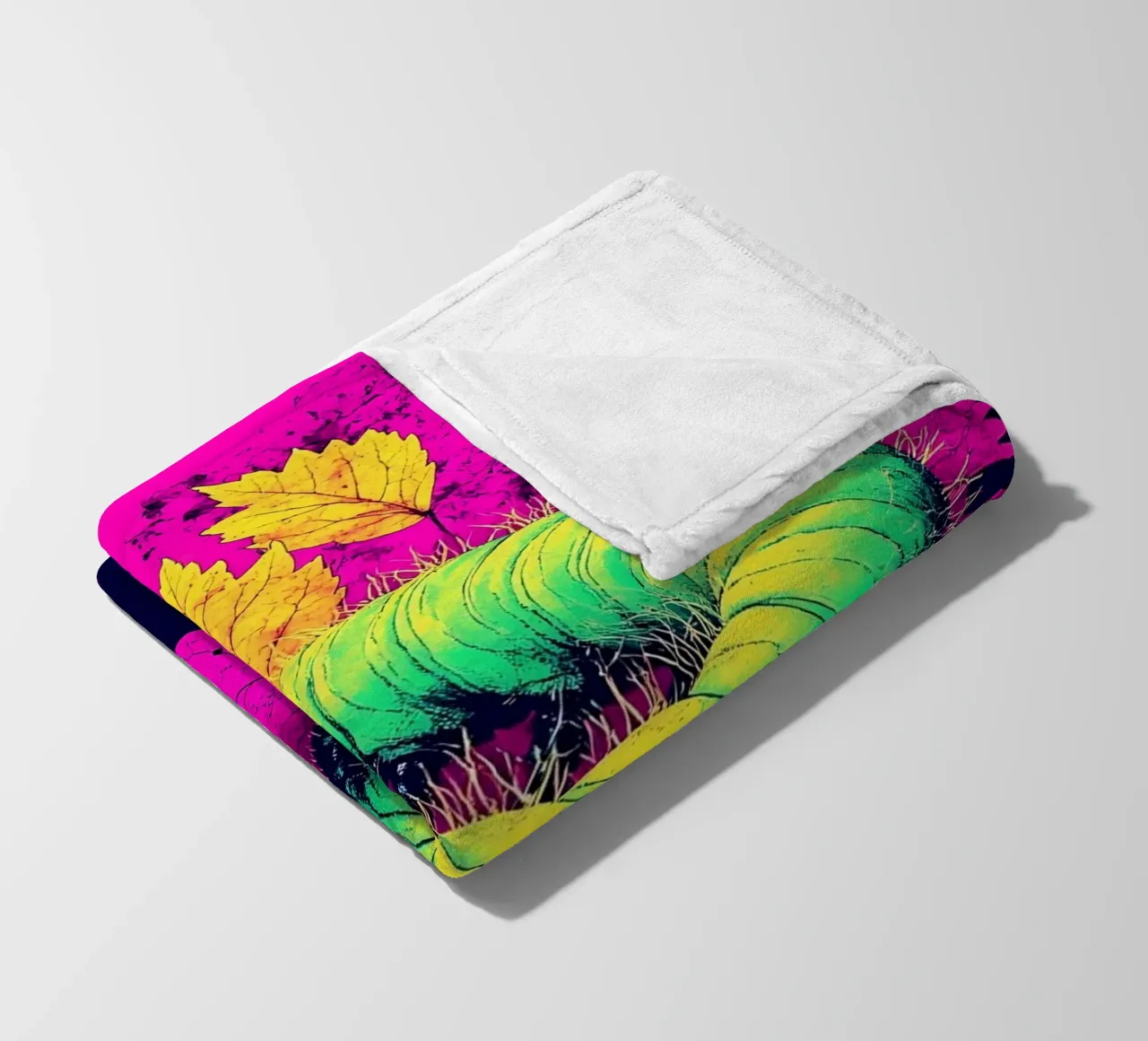 Bruco - Pop Art coperta in pile da ColorCrash Gallery
